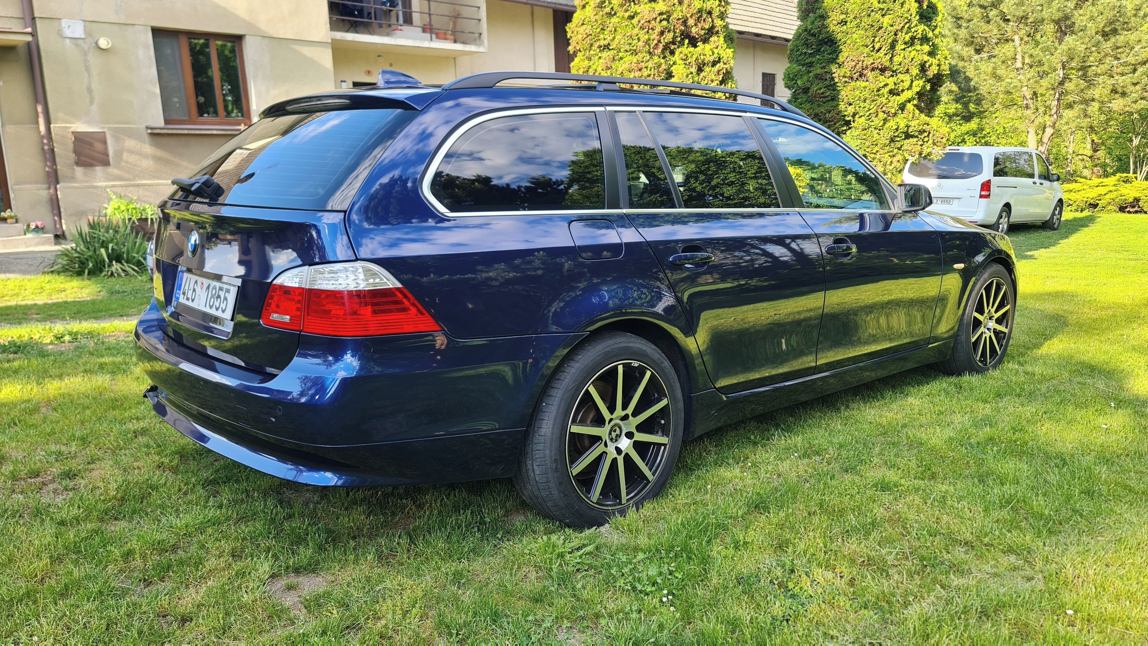 BMW Řada 5, 525xd,E61,FACELIFT,4x4,manuál - fotka 5