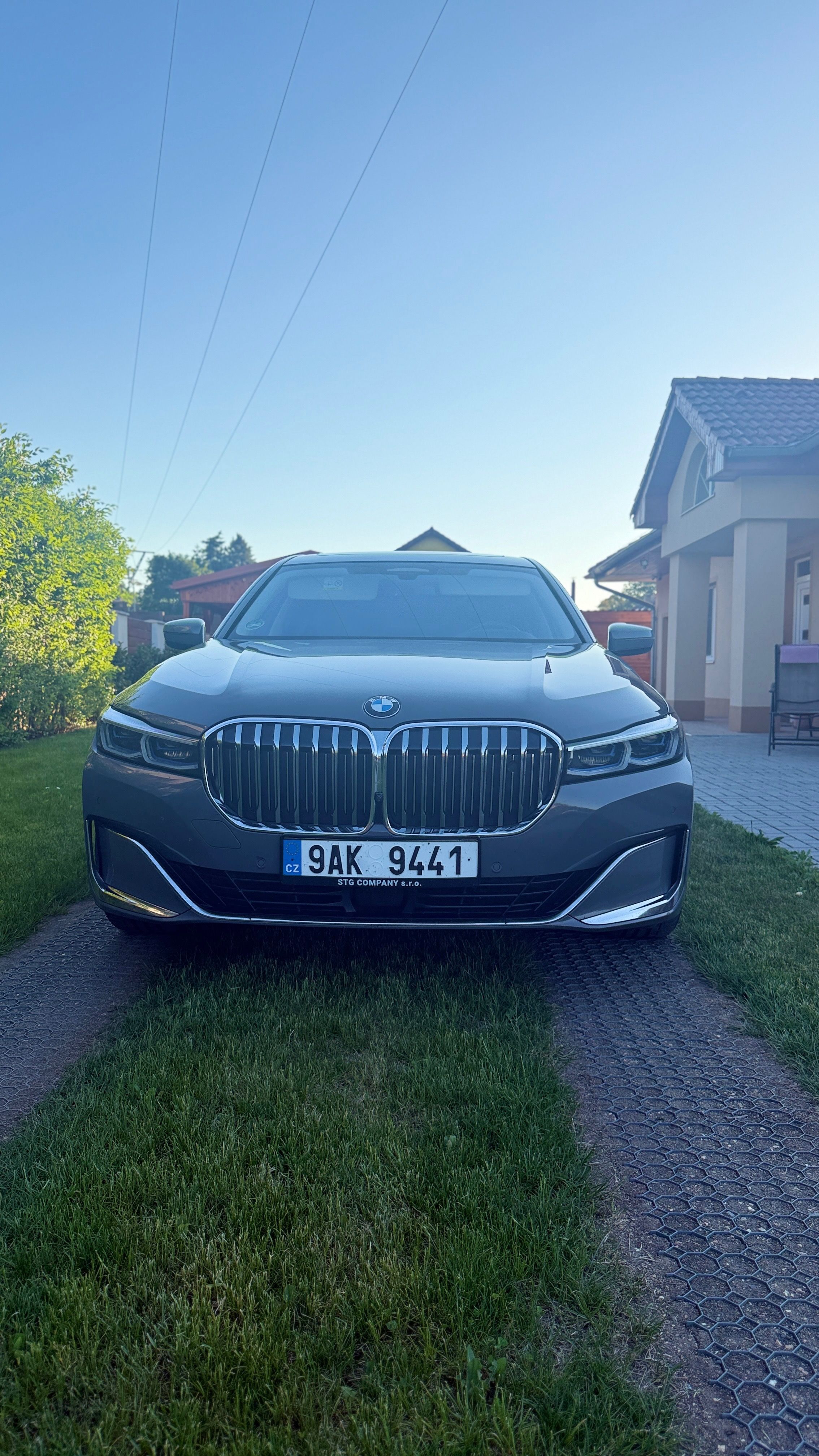 BMW Řada 7, 730D Long xDrive 2021, Harman - fotka 6