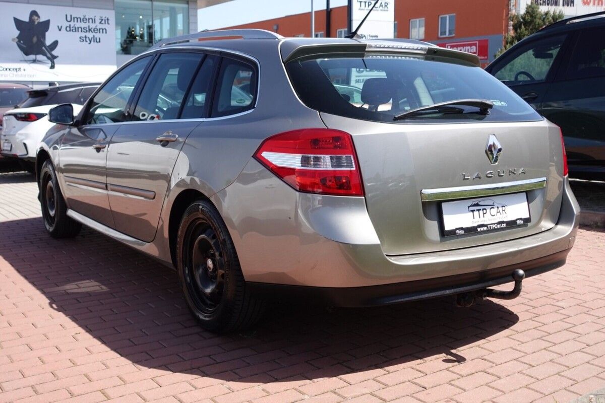 Renault Laguna, 2.0 16V Expression Grandtour - fotka 6