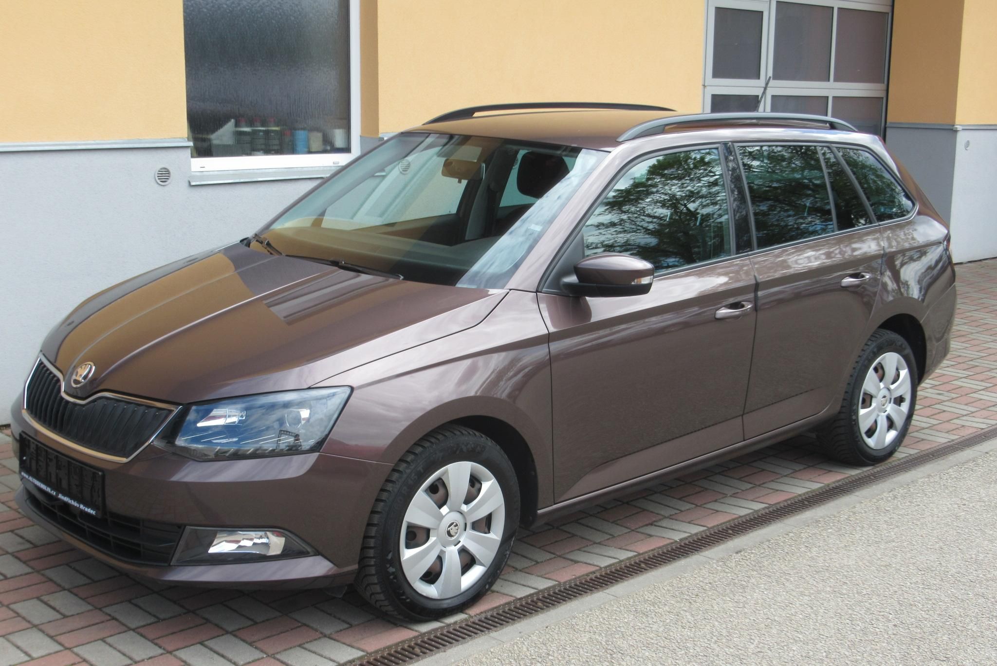 Škoda Fabia, 1.2 TSi KLIMA VYHŘ. SEDADLA - fotka 4