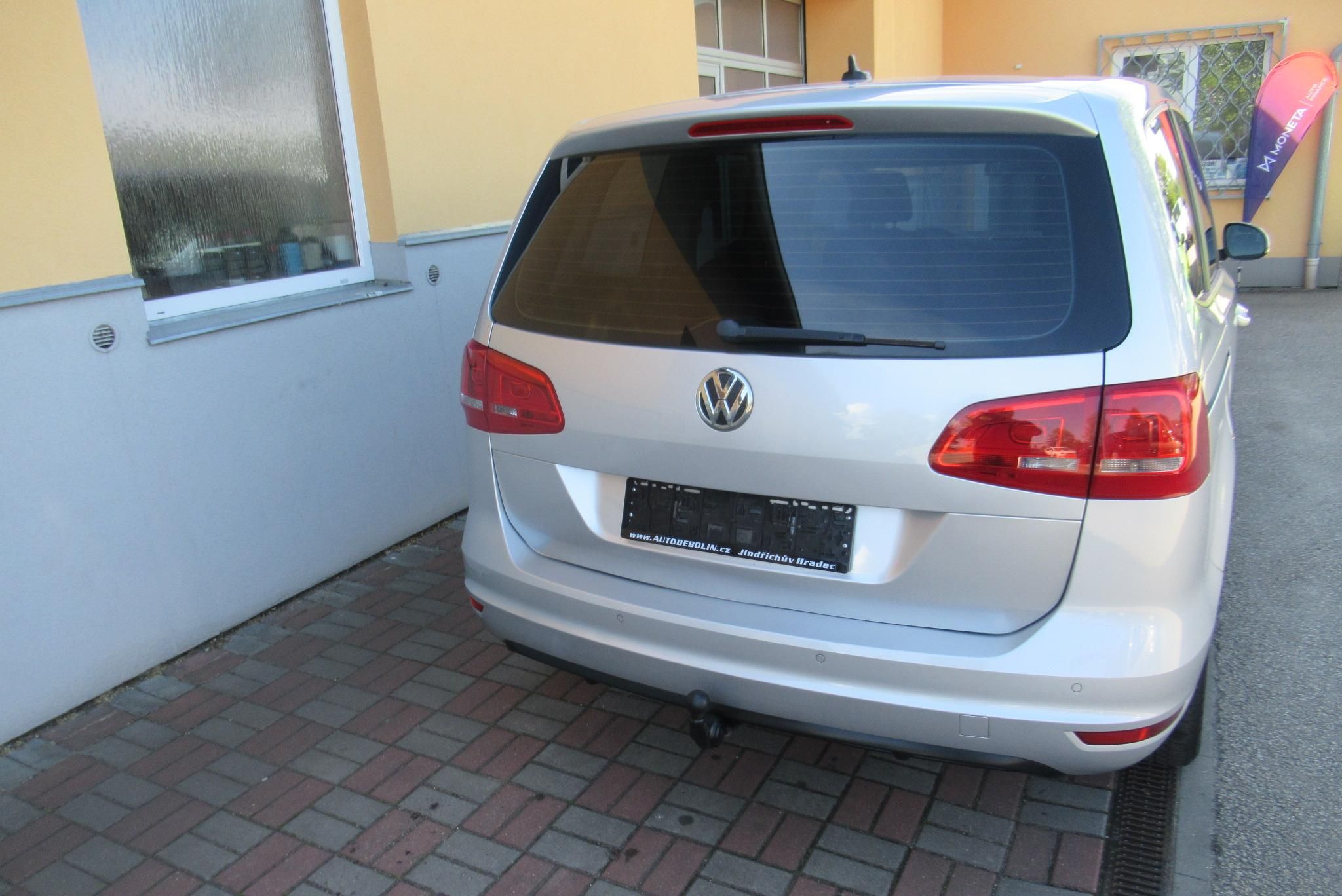 Volkswagen Sharan, 2.0 TDi  KLIMA WEBASTO TAŽNÉ - fotka 5