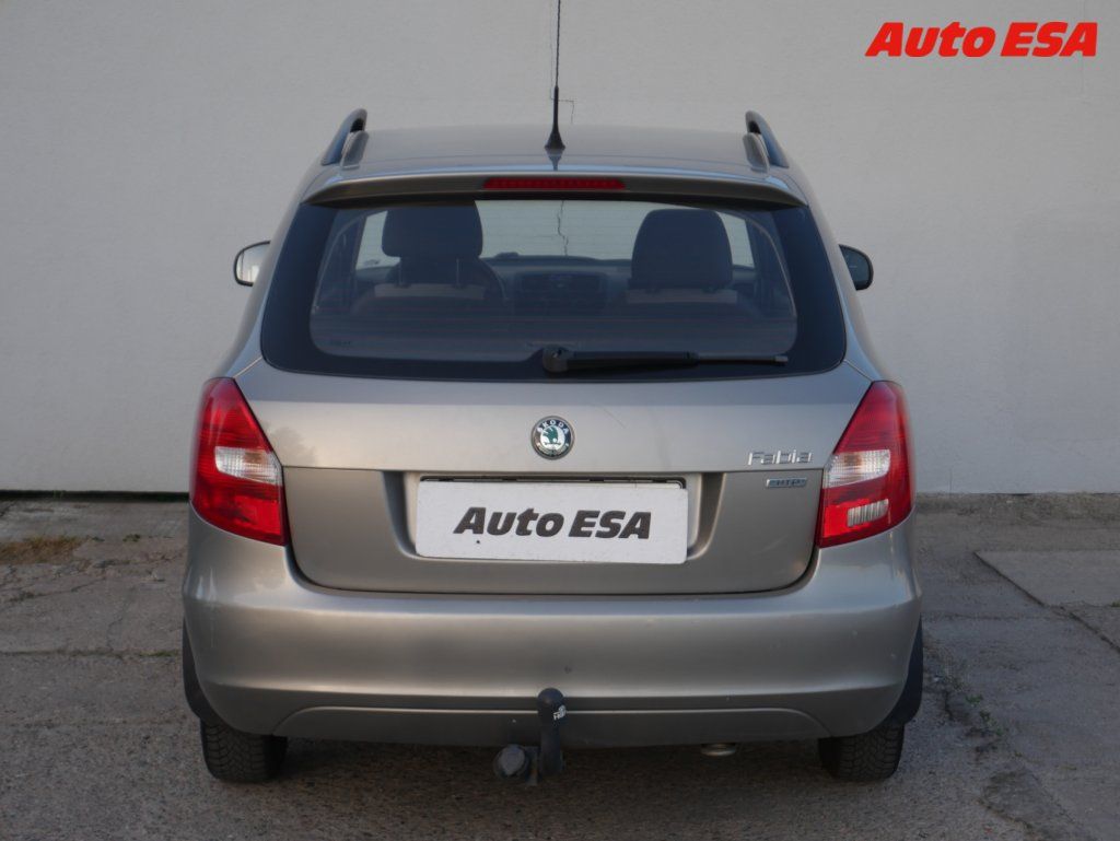 Škoda Fabia, 1.2i - fotka 5