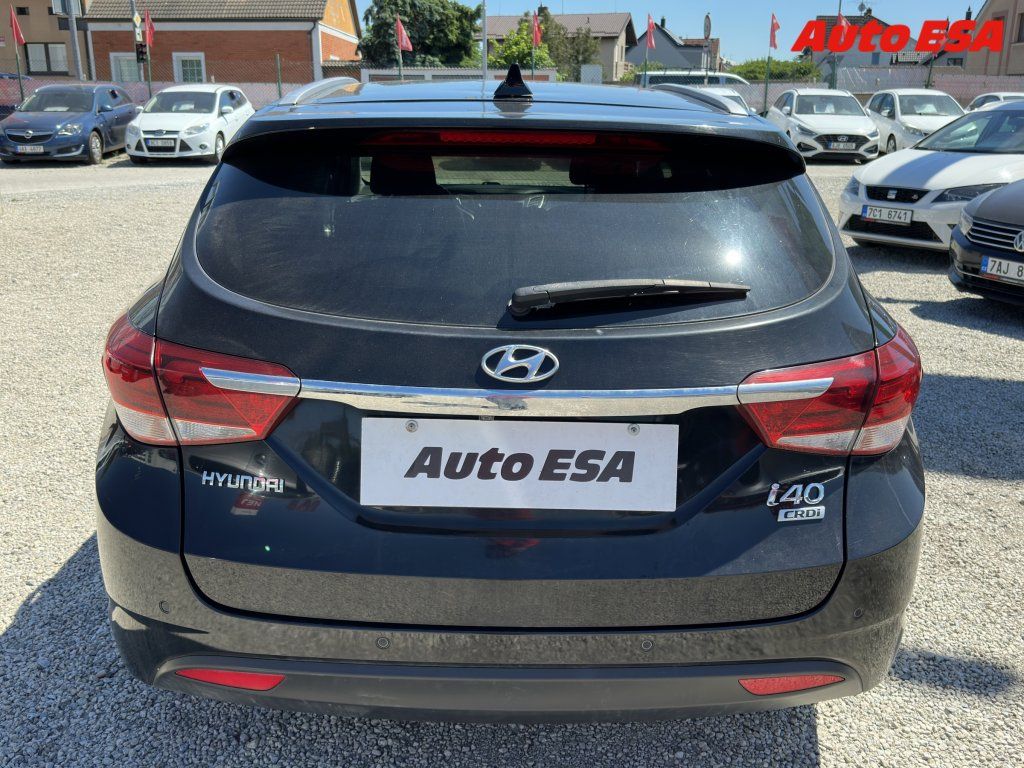 Hyundai i40, 1.7 D,ČR,autoAC - fotka 5