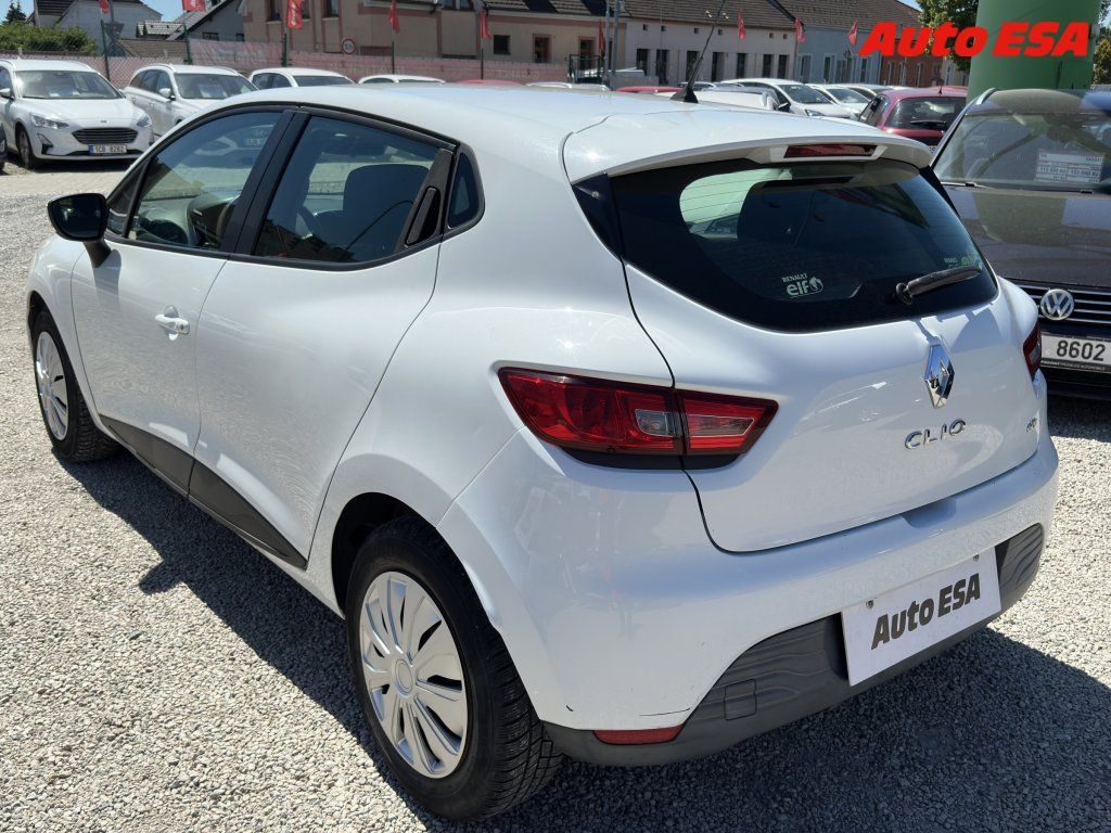Renault Clio, 1.5d,navi,AC - fotka 6