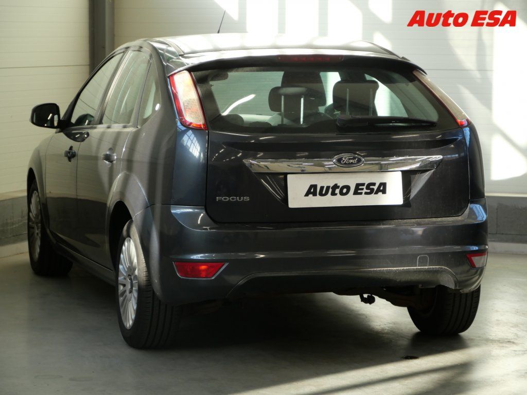 Ford Focus, 2.0i - fotka 6