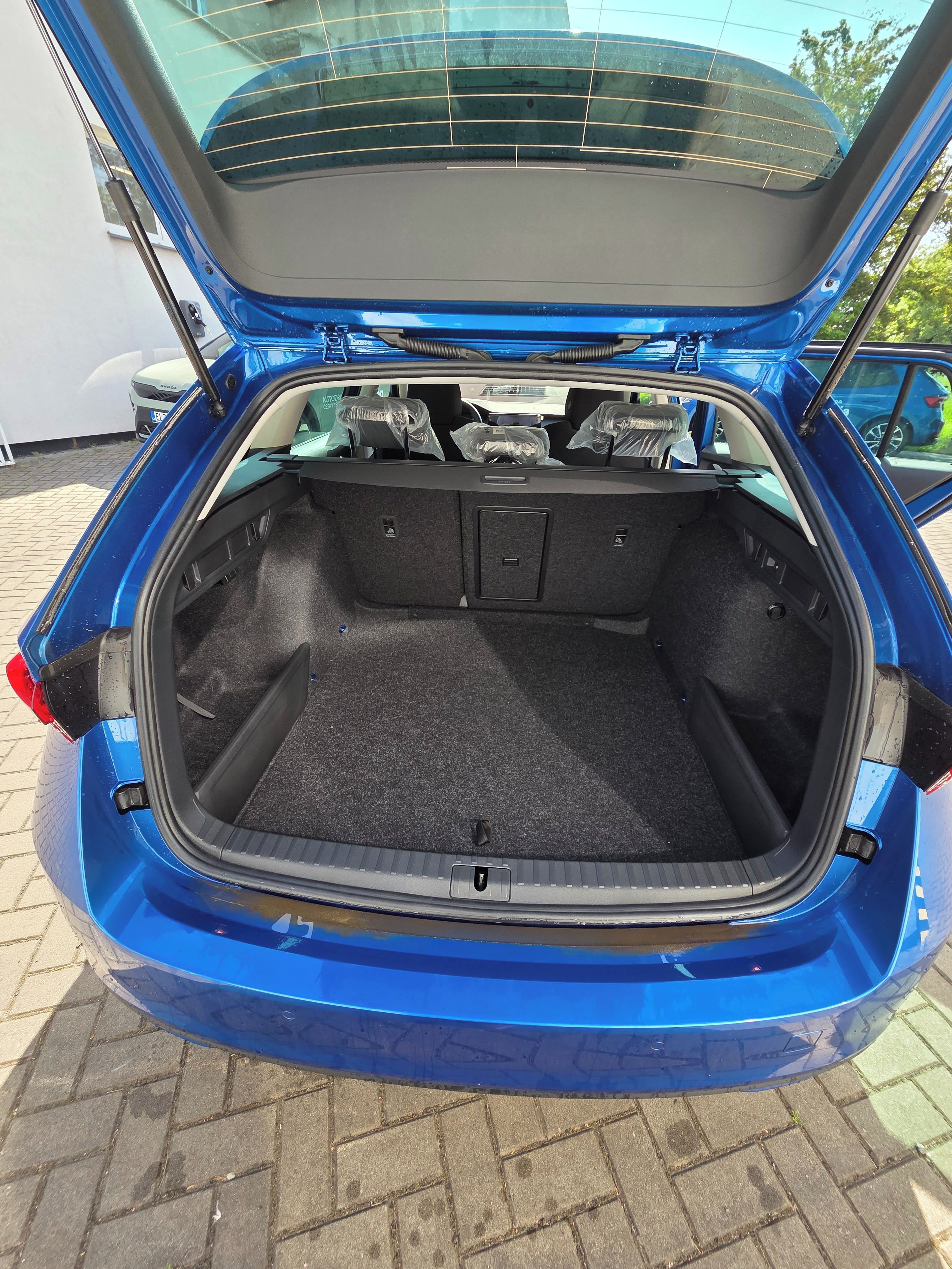 Škoda Octavia, Combi Select 1,5TSI 85kw 6man - fotka 5