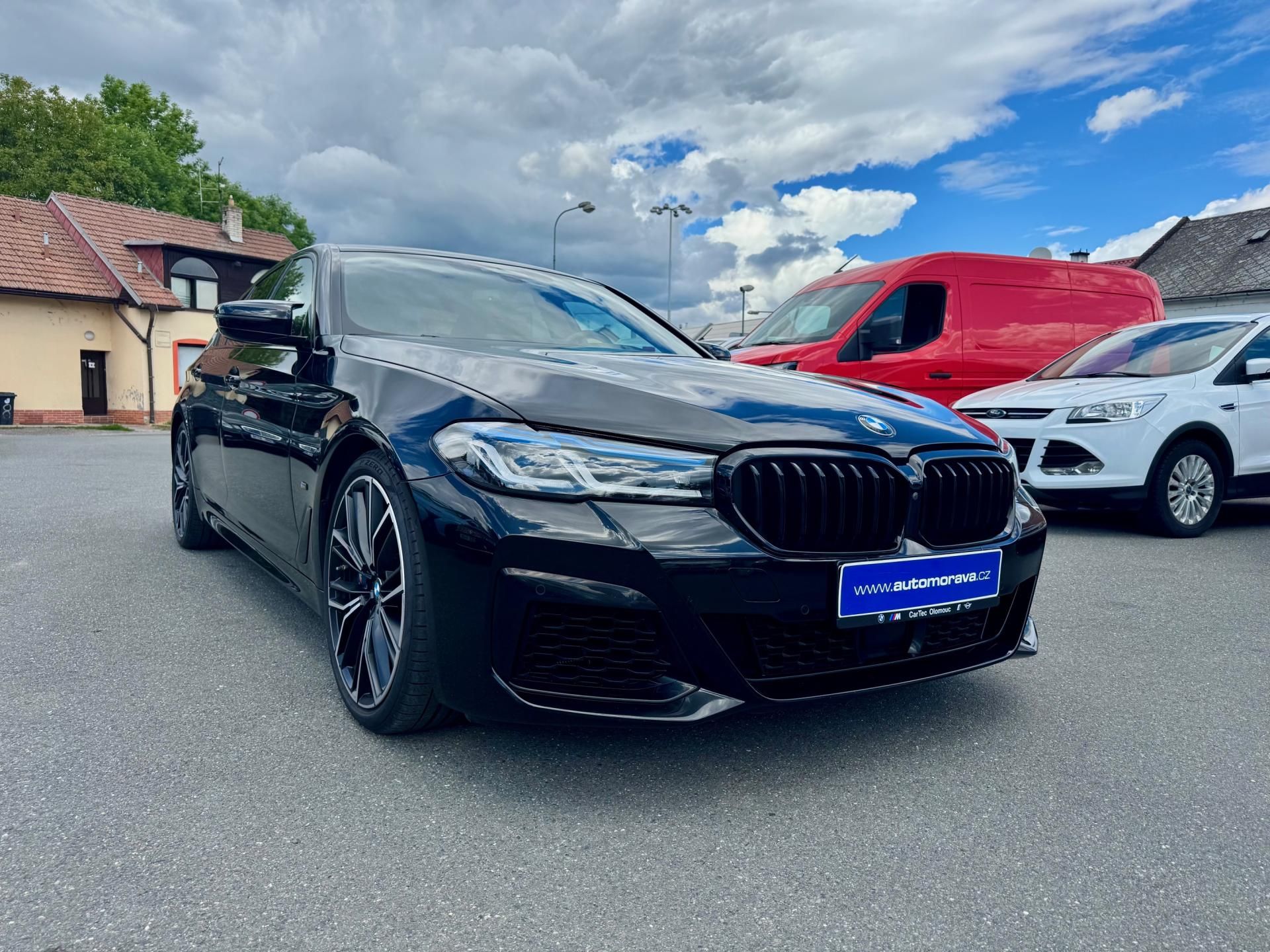 BMW Řada 5, M550i Xdrive - CZ - DPH - fotka 3
