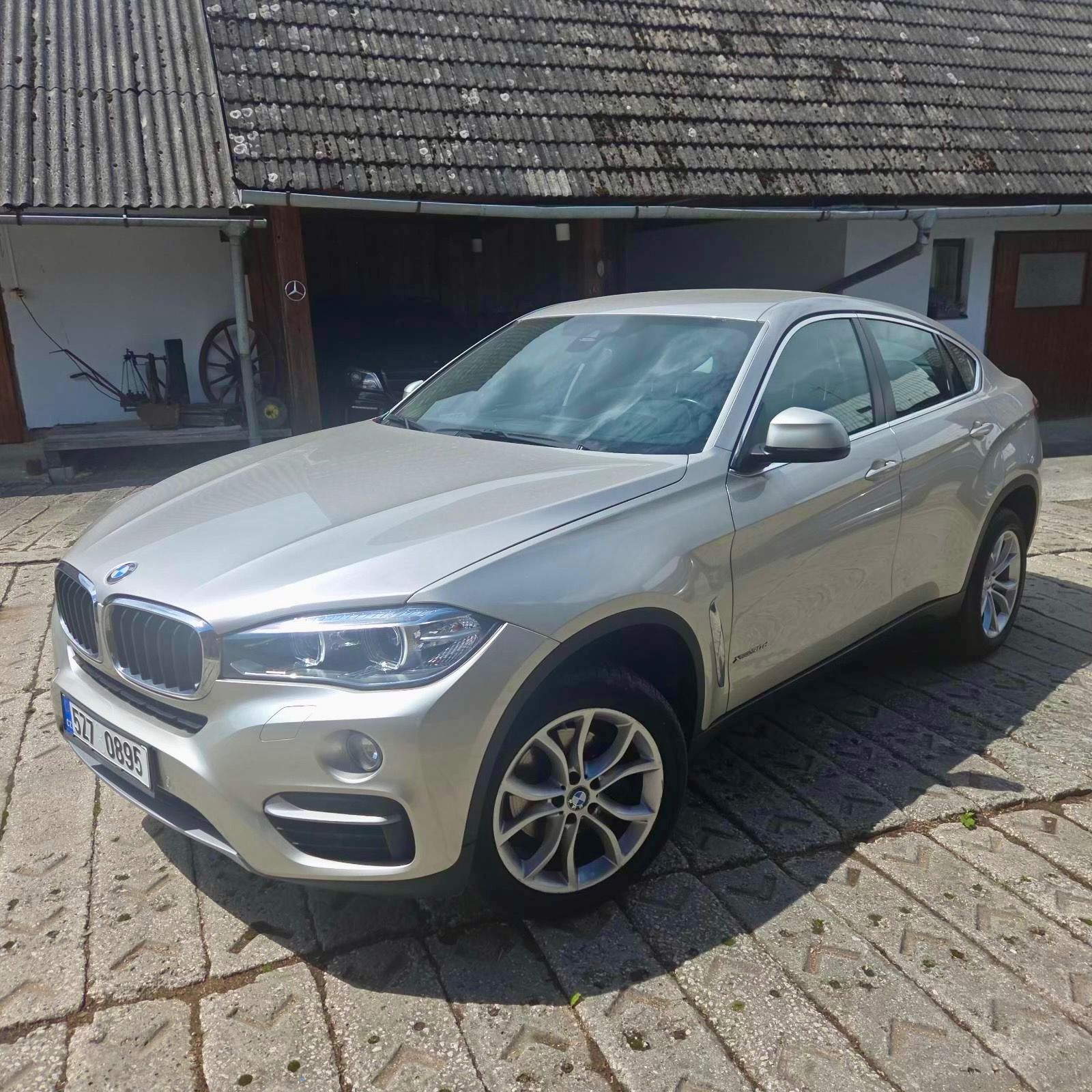 BMW X6, 3.0,PRAVIDELNÝ SERVIS,44000KM