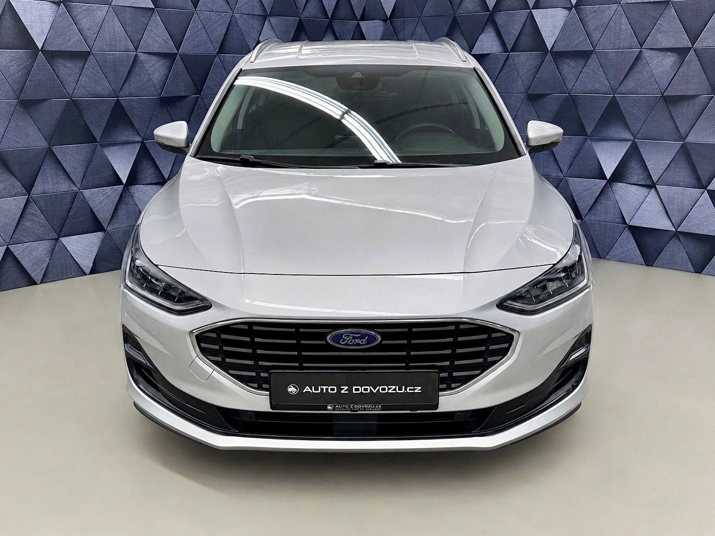 Ford Focus, 1.0 ECOBOOST A/T TITANIUM, LED - fotka 3