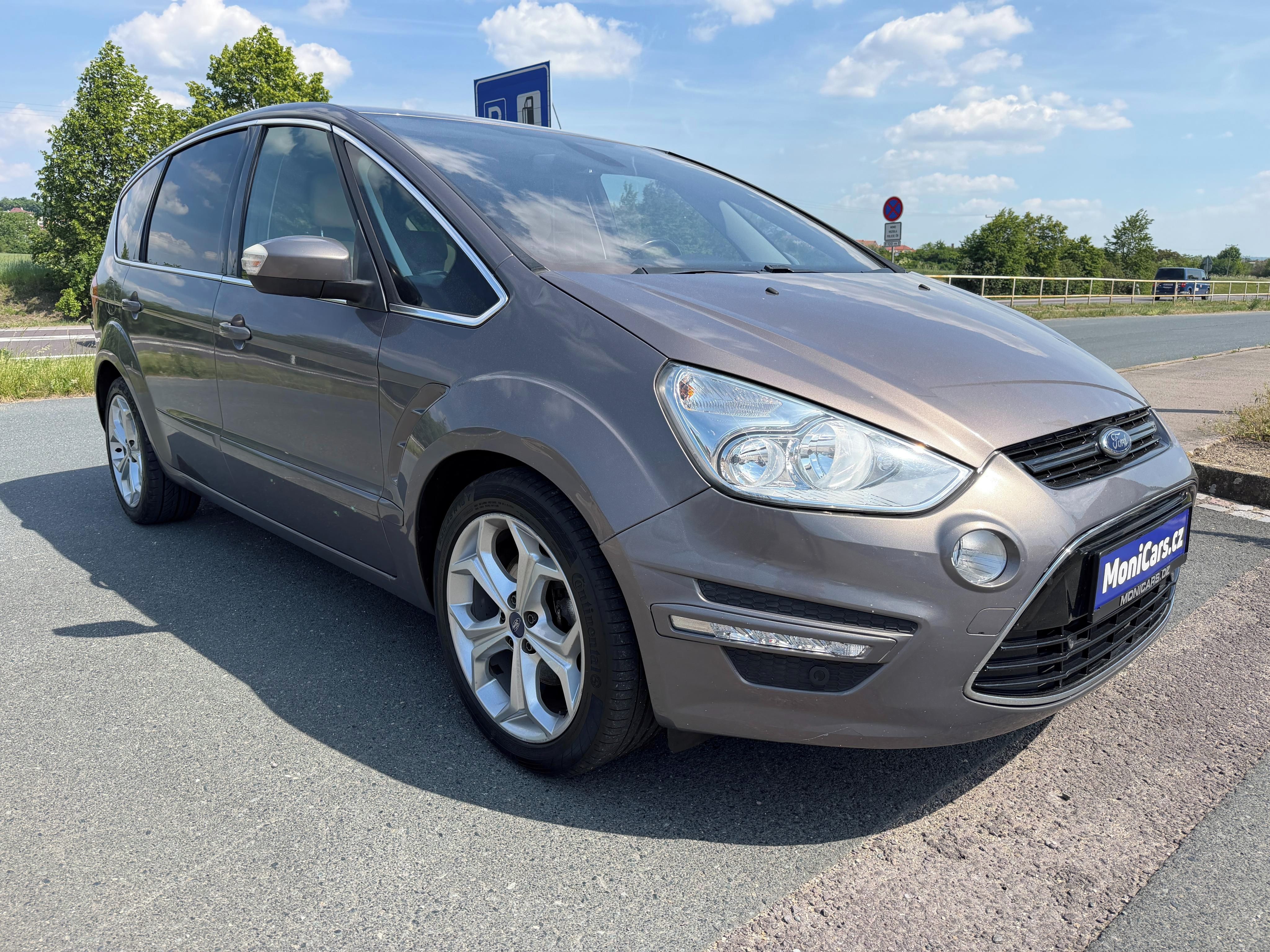 Ford S-MAX, 2.0 TDCi 120kW TAŽNÉ - fotka 3