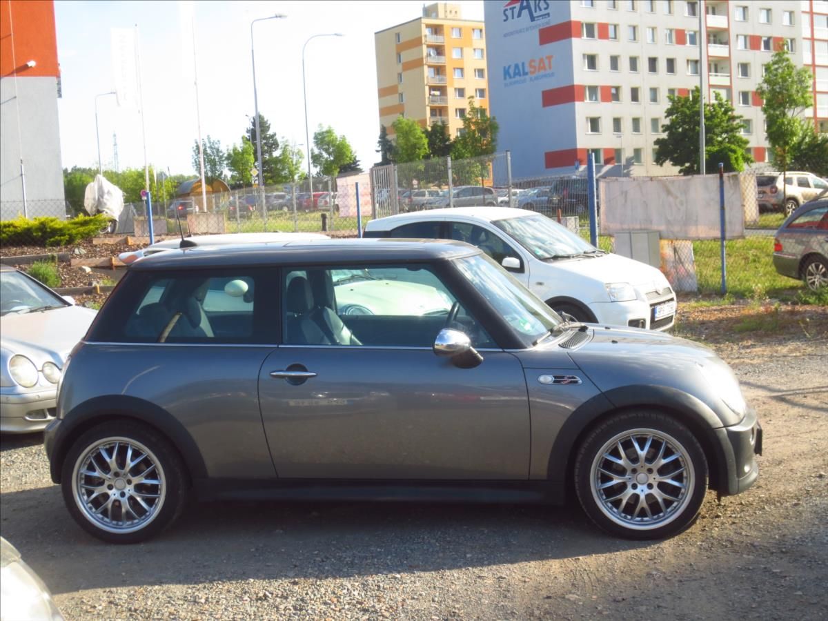 Mini Cooper S, 1,6   125kW/FL/JC Works atd. - fotka 6