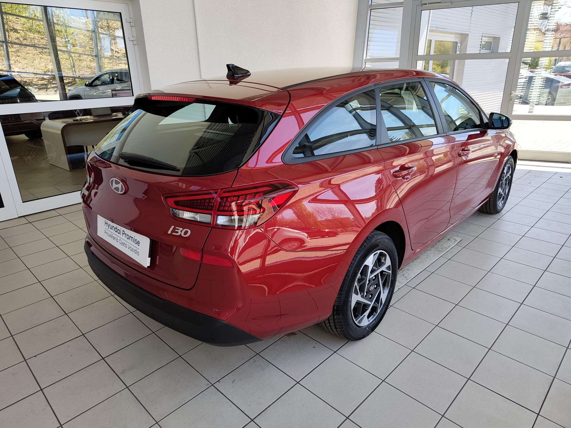 Hyundai i30, 1.0T-GDi 74kW Comfort AT - fotka 4
