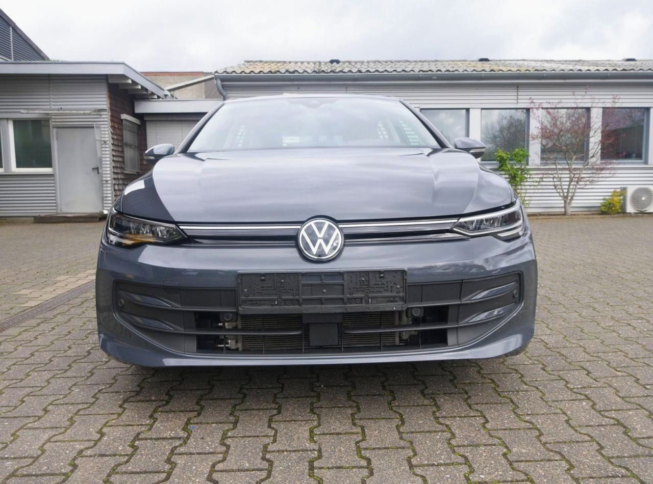 Volkswagen Golf, 2024 VW Golf VIII Life 1.5 - fotka 3
