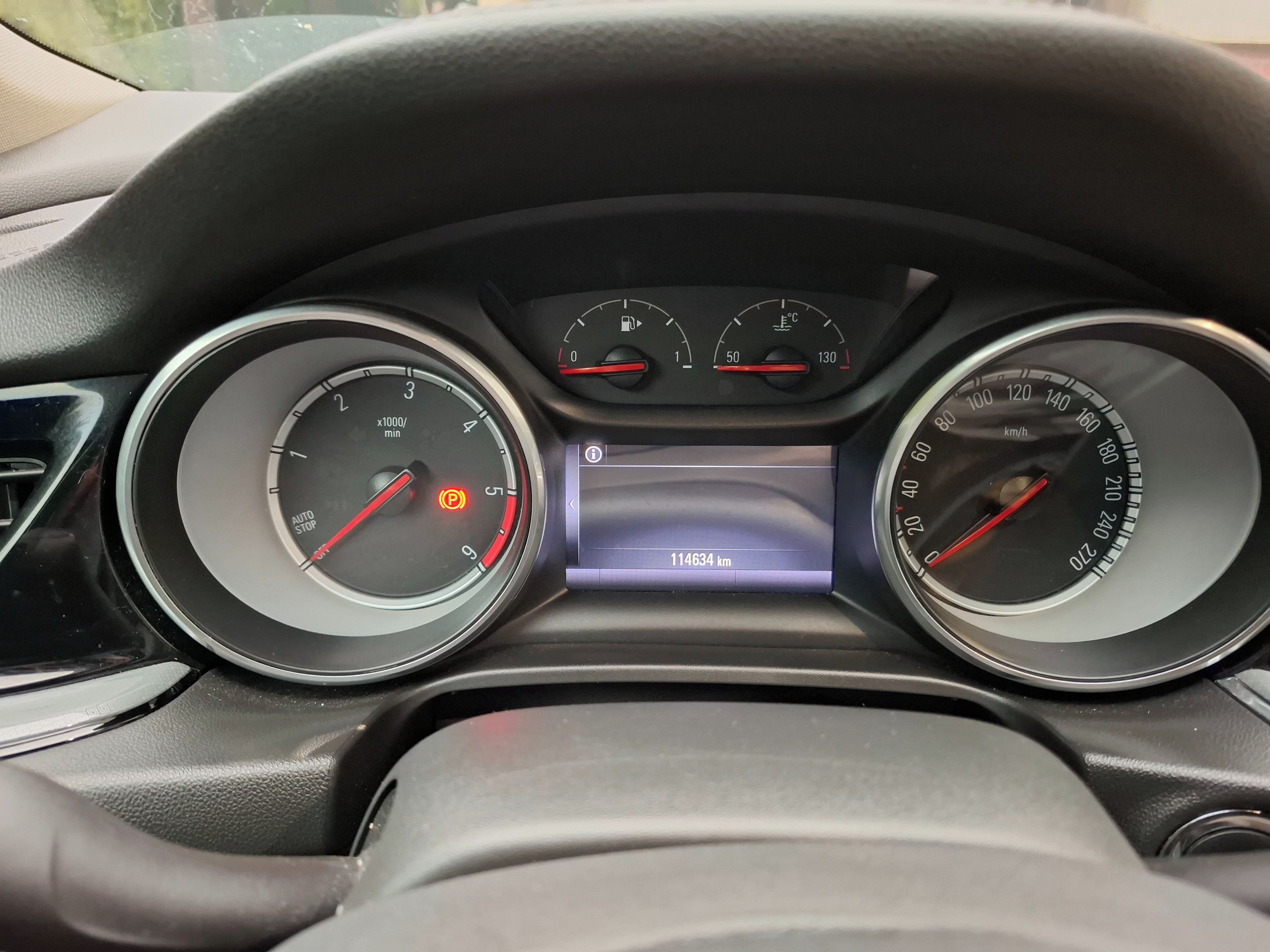 Opel Insignia, 2.0 CDTi 125 kW (170 PS) - fotka 3