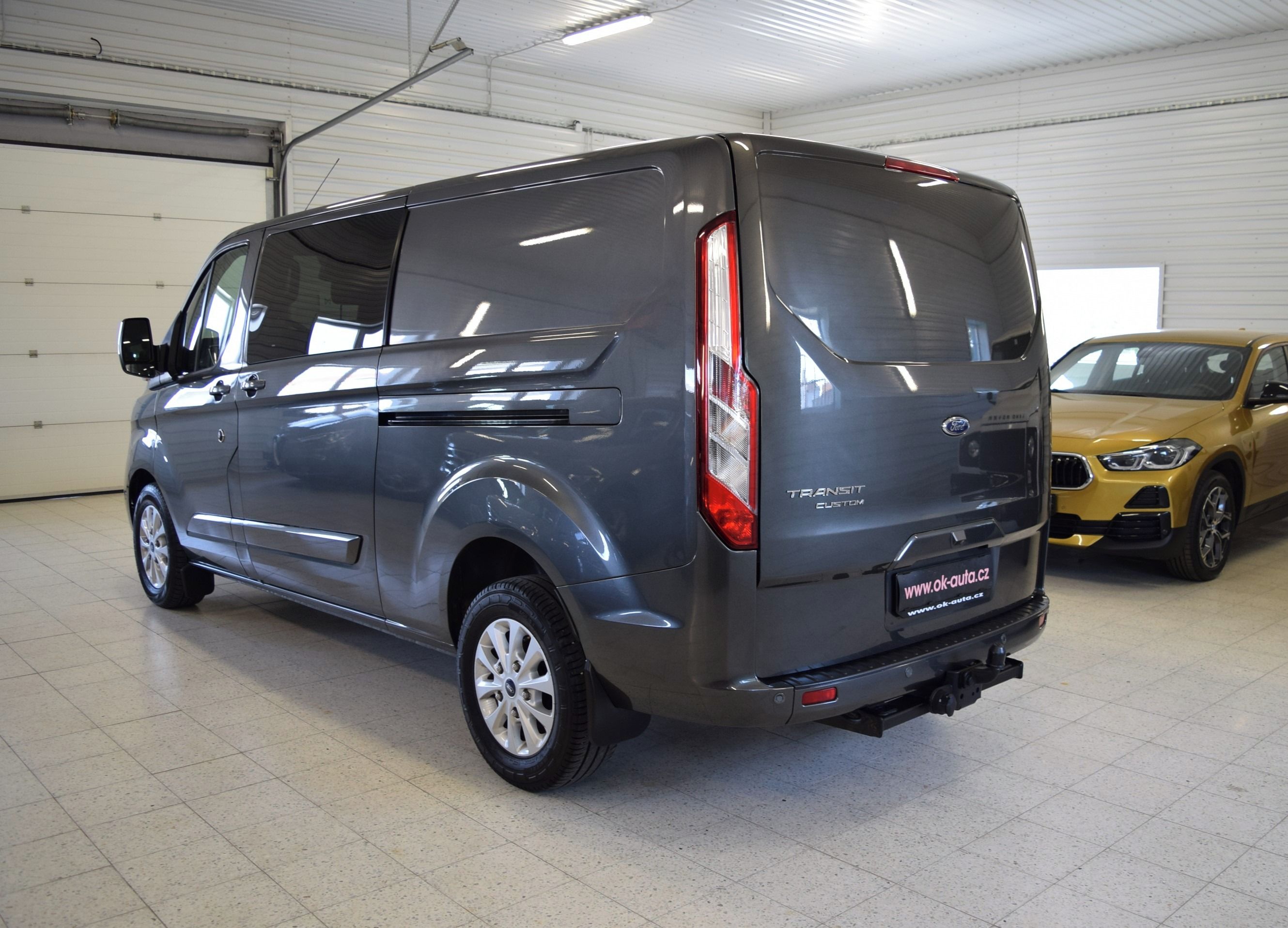 Ford Transit Custom, 2.0 D LIMITED AUTOMAT 5M.LONG - fotka 3