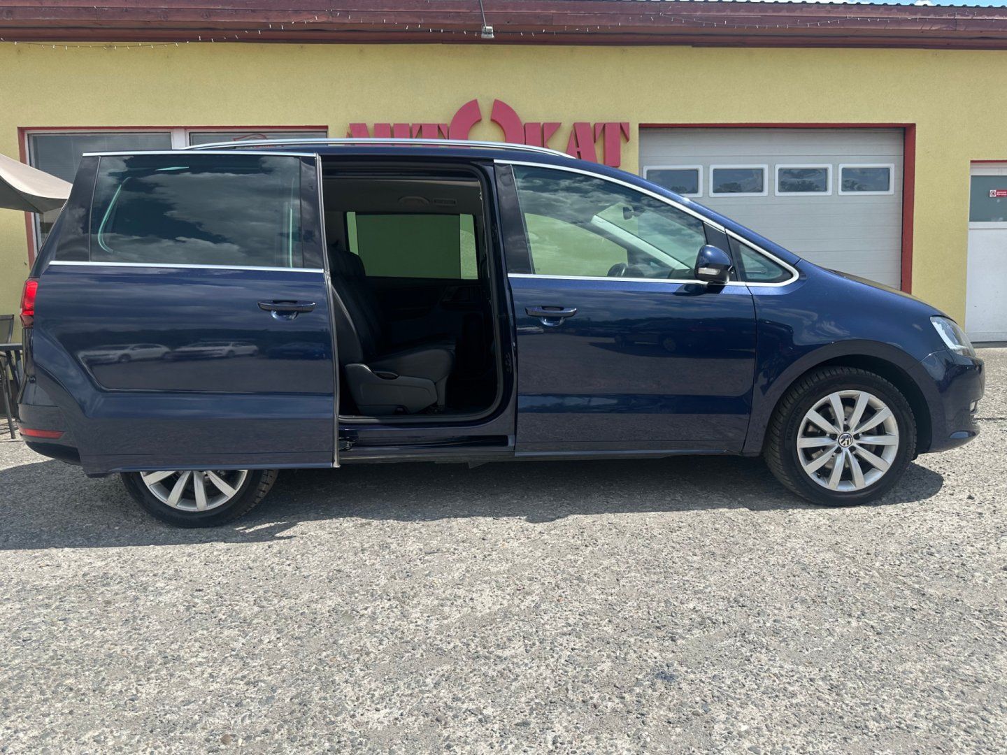 Volkswagen Sharan, 2.0TDi DSG 4x4/7-míst/Výhřev - fotka 3