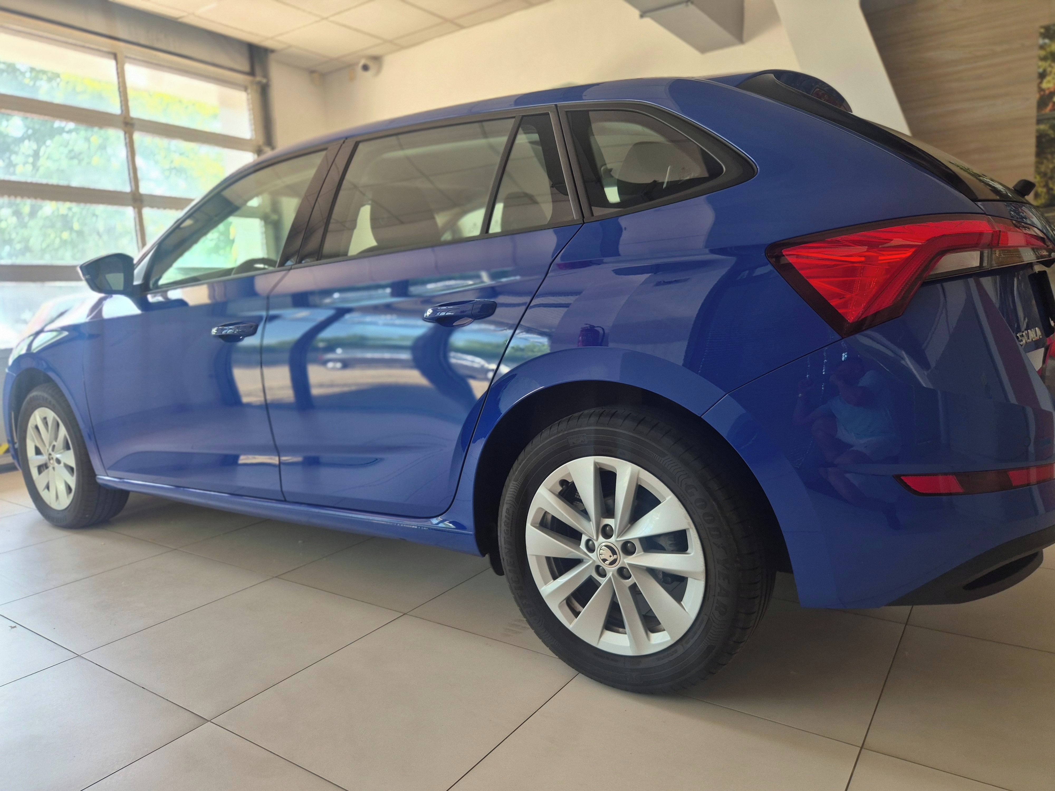 Škoda Scala, 1 maj.plný servis16 tis KM - fotka 5