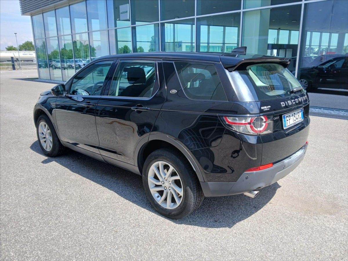 Land Rover Discovery Sport, 2,0 TD4 110kw AWD Automat, bez - fotka 3