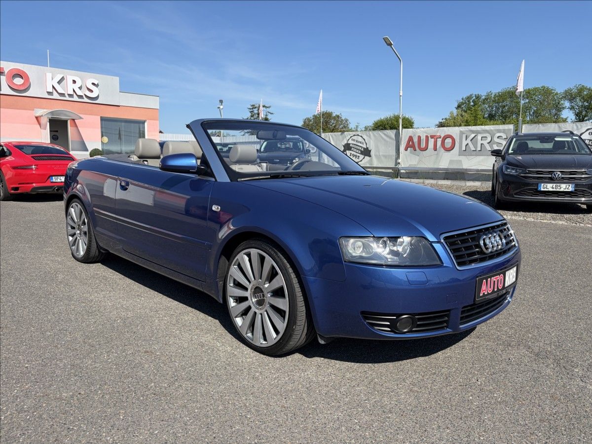 Audi A4, 3,0 i V6 162KW, el. střecha,Xe