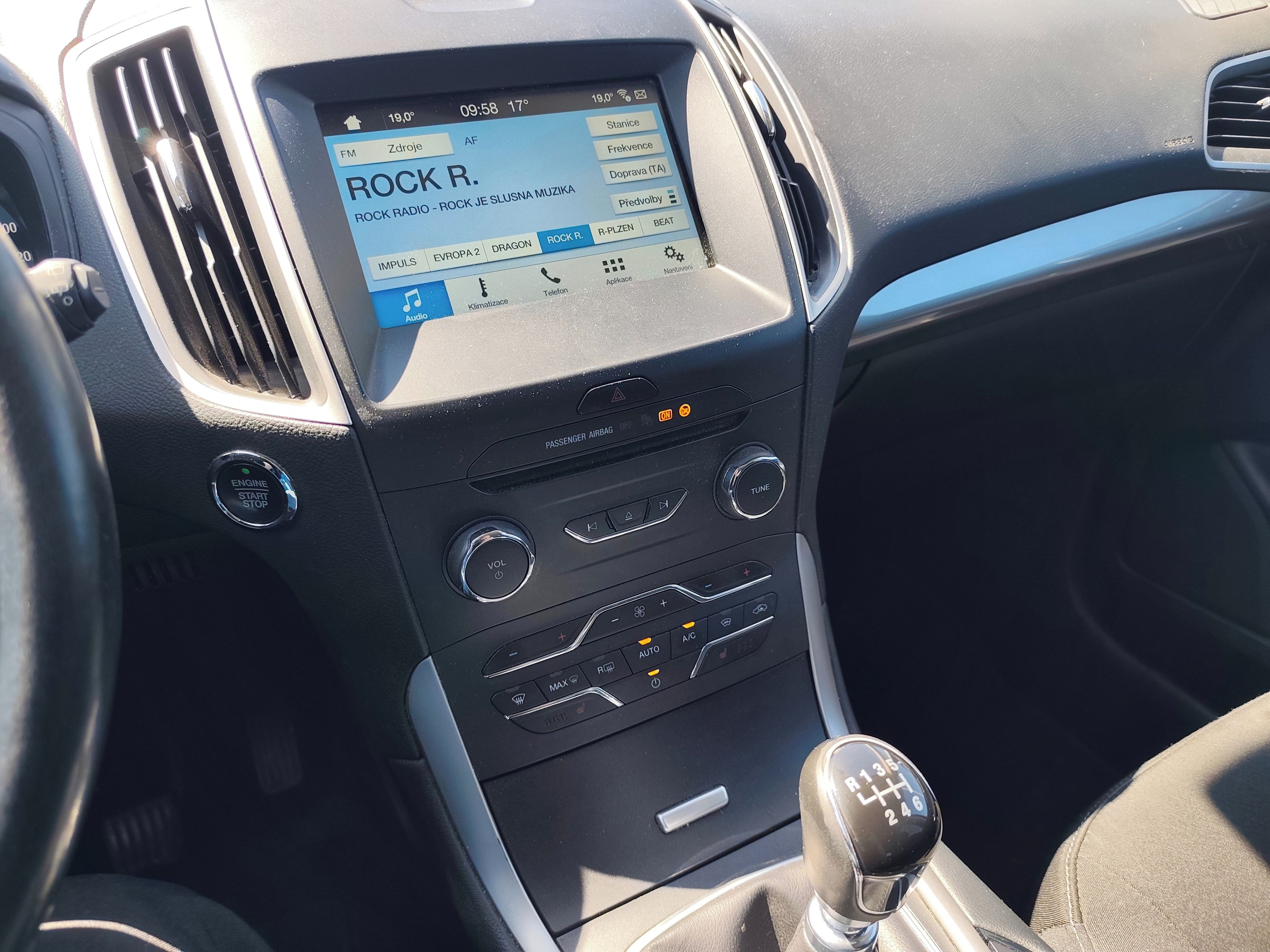 Ford Galaxy - fotka 6