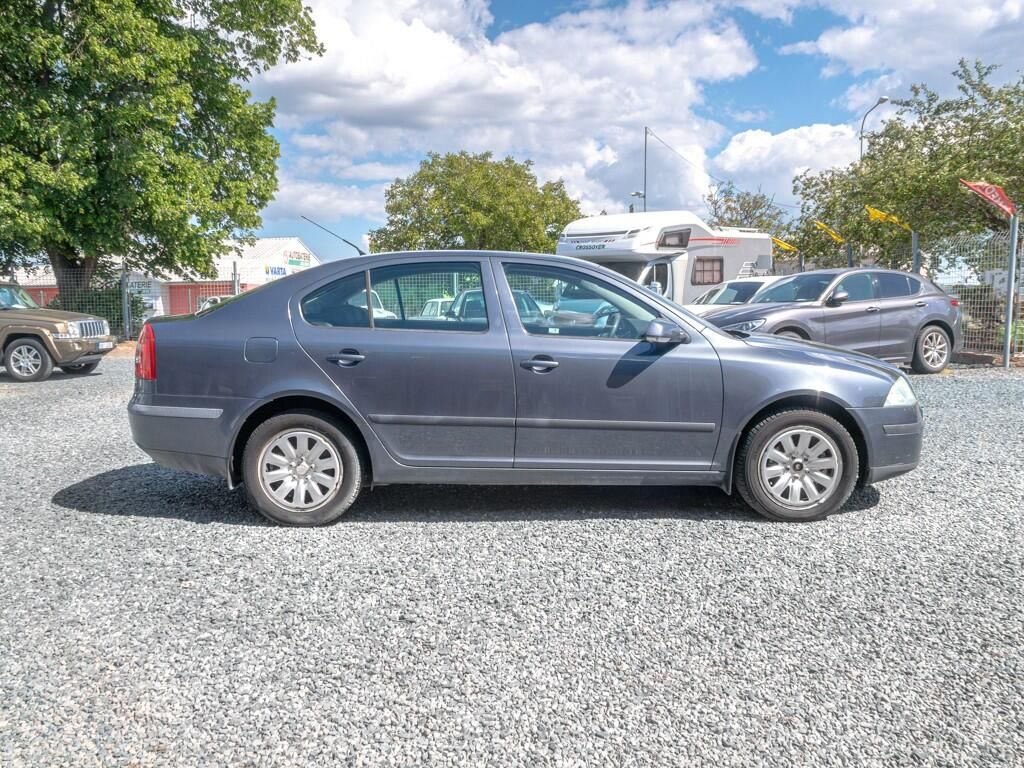 Škoda Octavia, ČR 2.0TDI 103KW man – DIGI - fotka 4
