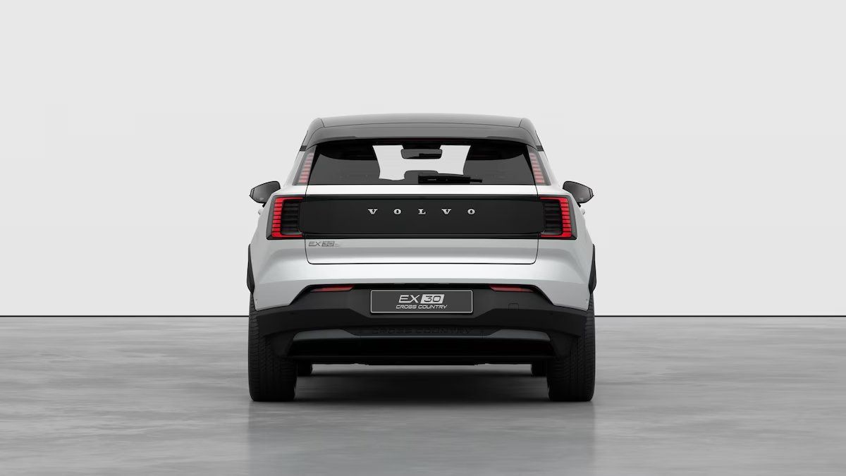 Volvo EX30, ULTRA, P8 AWD electric, 315 kW - fotka 4