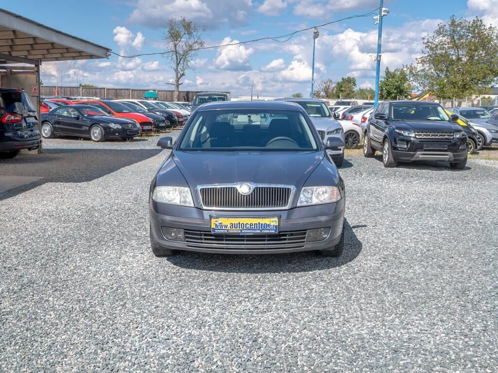 Škoda Octavia, ČR 2.0TDI 103KW man – DIGI - fotka 2