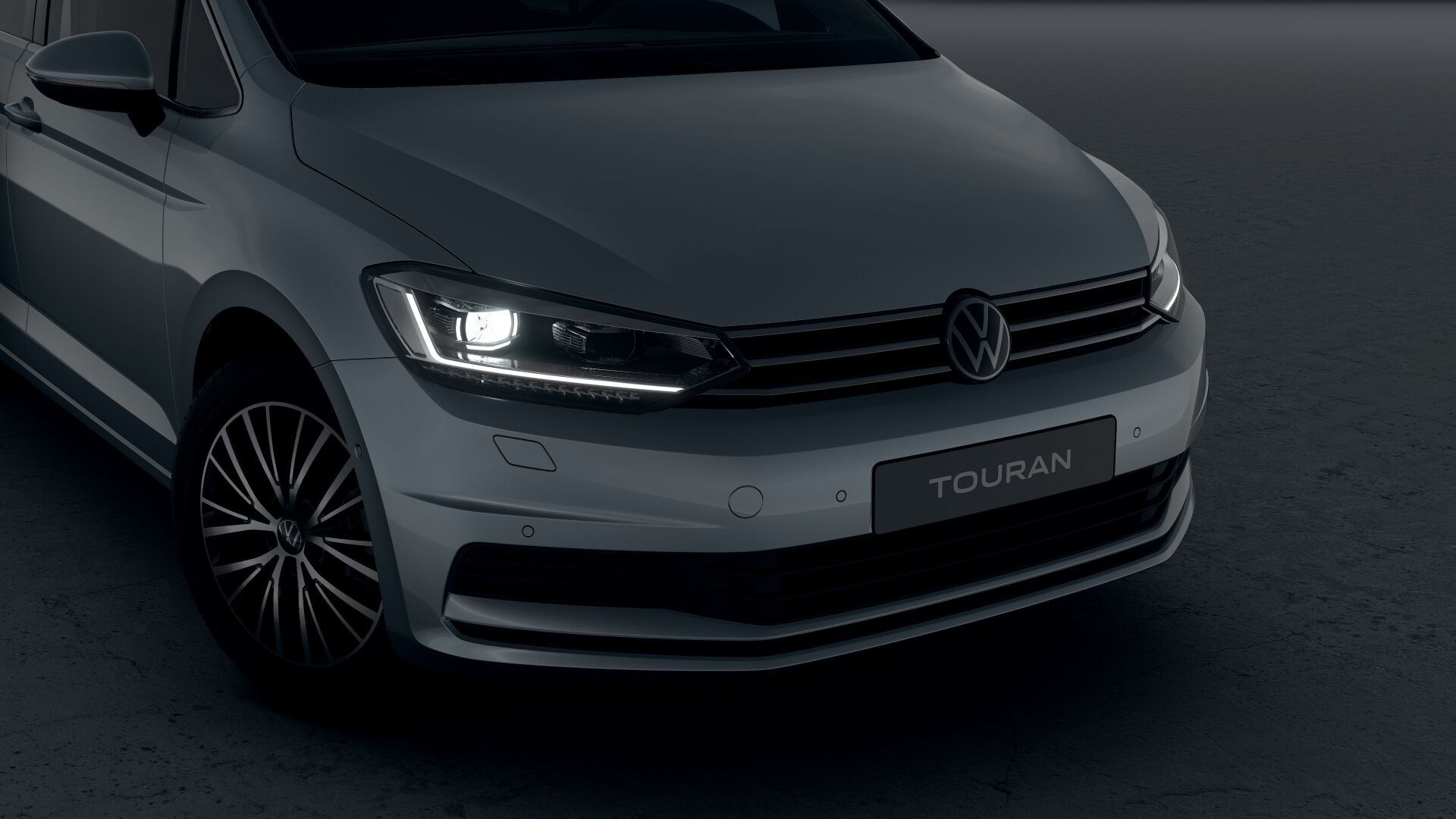 Volkswagen Touran - fotka 4
