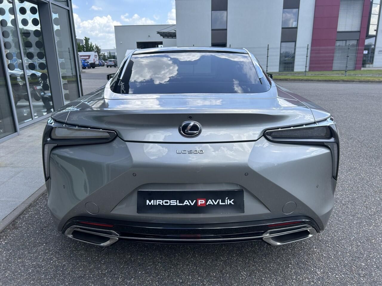 Lexus LC 500, Sport+ 5.0 V8 - fotka 6