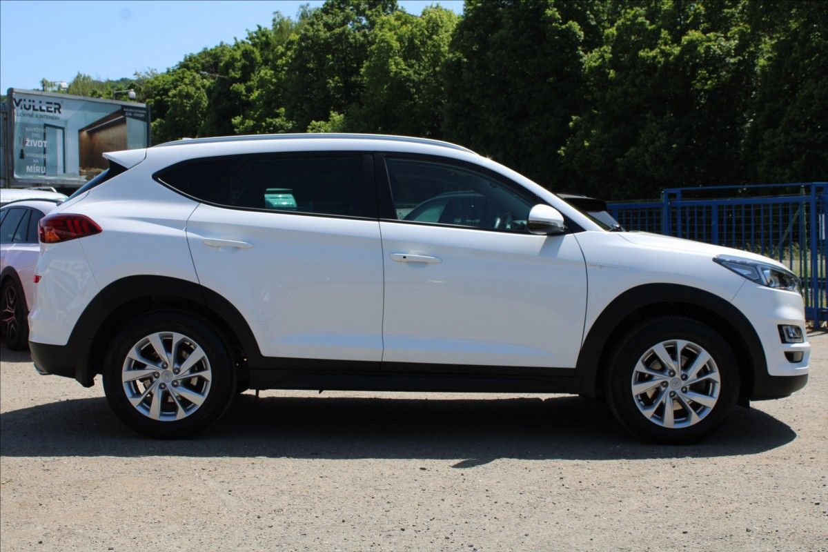 Hyundai Tucson, 1,6 CRDi  ČR,1MAJ,AT,ADVENTURE - fotka 4