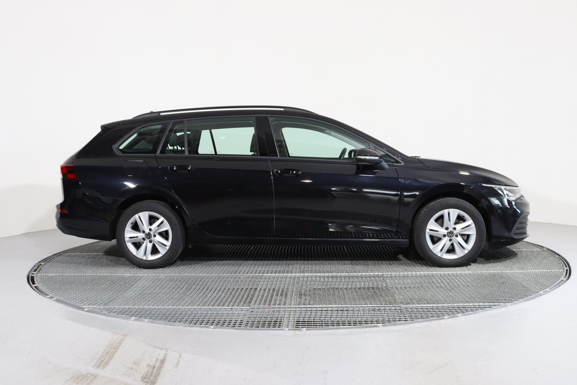 Volkswagen Golf Variant, Life 1,0 TSI / TAŽNÉ ZAŘÍZENÍ - fotka 3