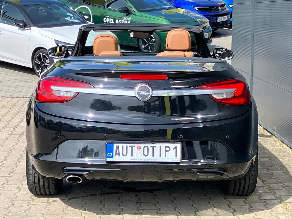 Opel Cascada, COSMO 1.6 TURBO AT6 - fotka 6