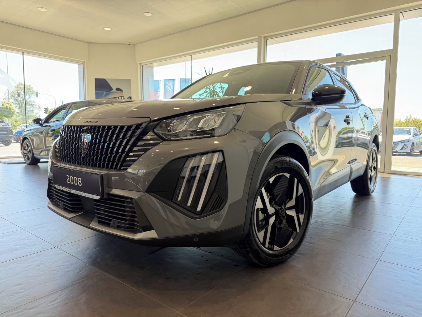 Peugeot 2008, ALLURE Hybrid 110 e-DCS6 - fotka 3