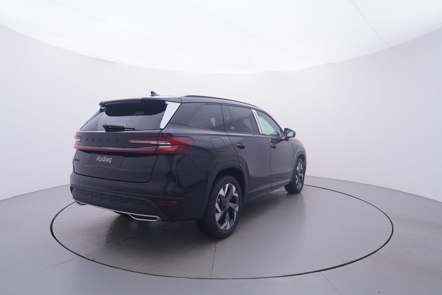 Škoda Kodiaq, Sportline 2.0 TDI 4x4 142 kW - fotka 5