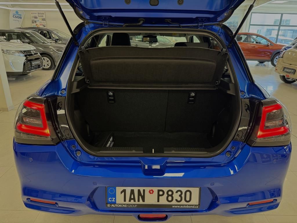Suzuki Swift, PREMIUM 1.2 HYBRID CVT 4x2 MY2 - fotka 4