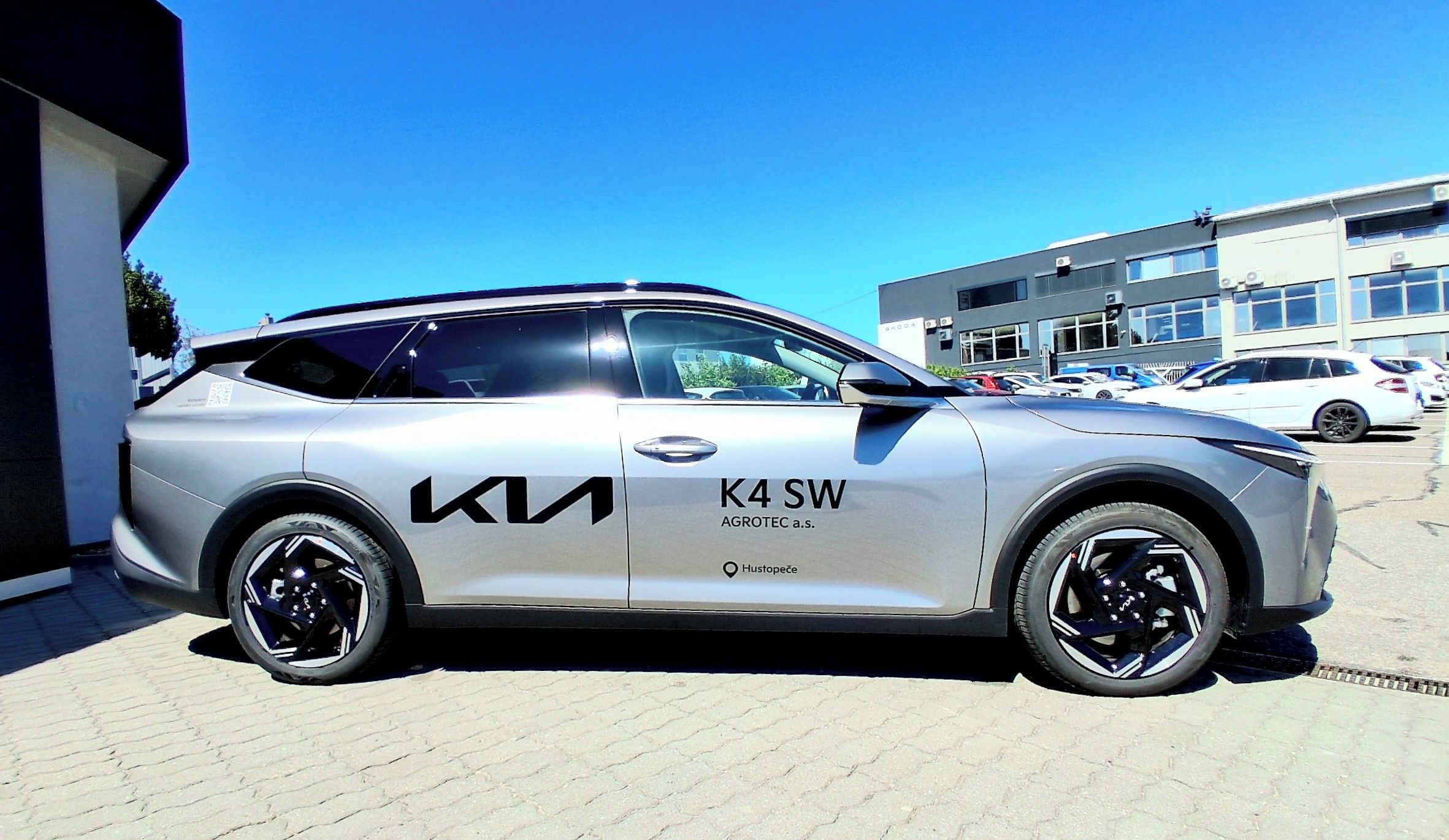 Kia K4, K4 SW 1,6 T-GDI 7DCT TOP - fotka 3