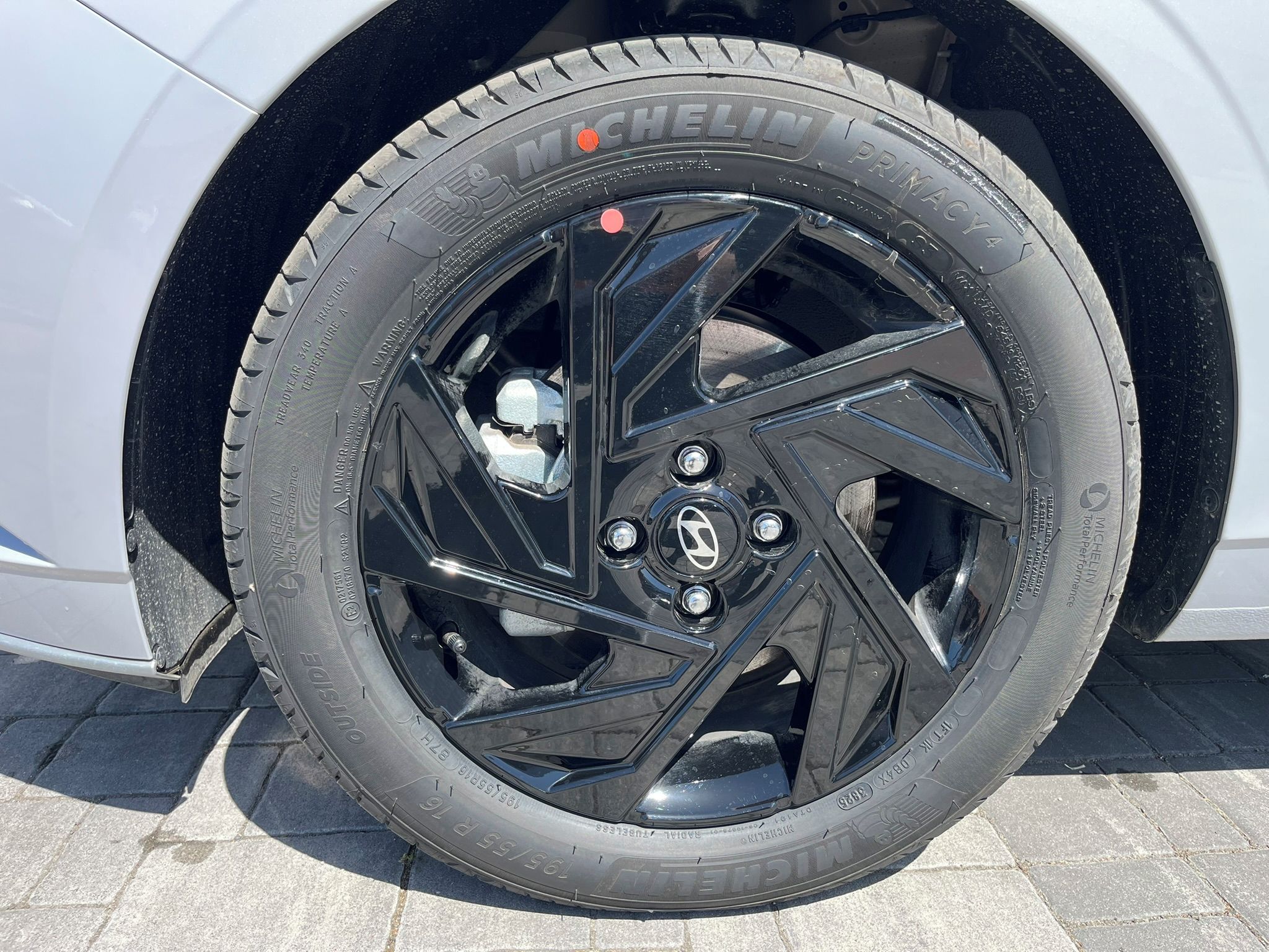 Hyundai i20, 26 1.0 T-GDI DCT GO PLUS! - fotka 4