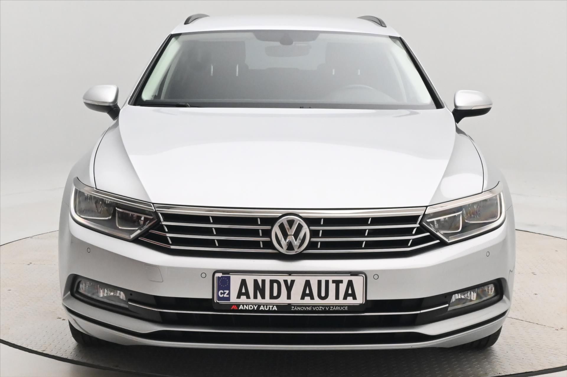 Volkswagen Passat, 2,0 TDI 110 kW Navigace Záruka - fotka 2