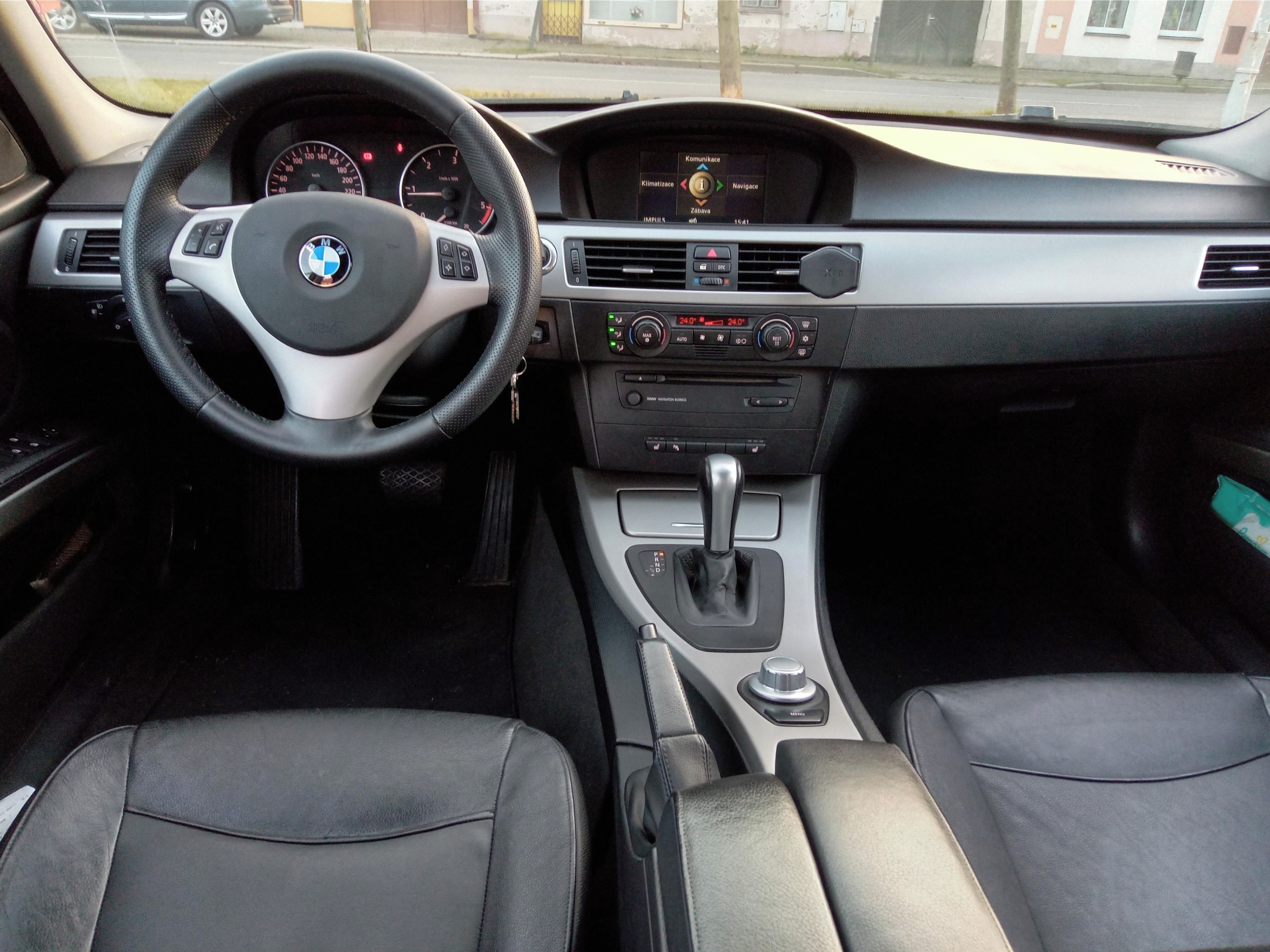 BMW Řada 3, E91 320d motor M47 NESTOČENO - fotka 5
