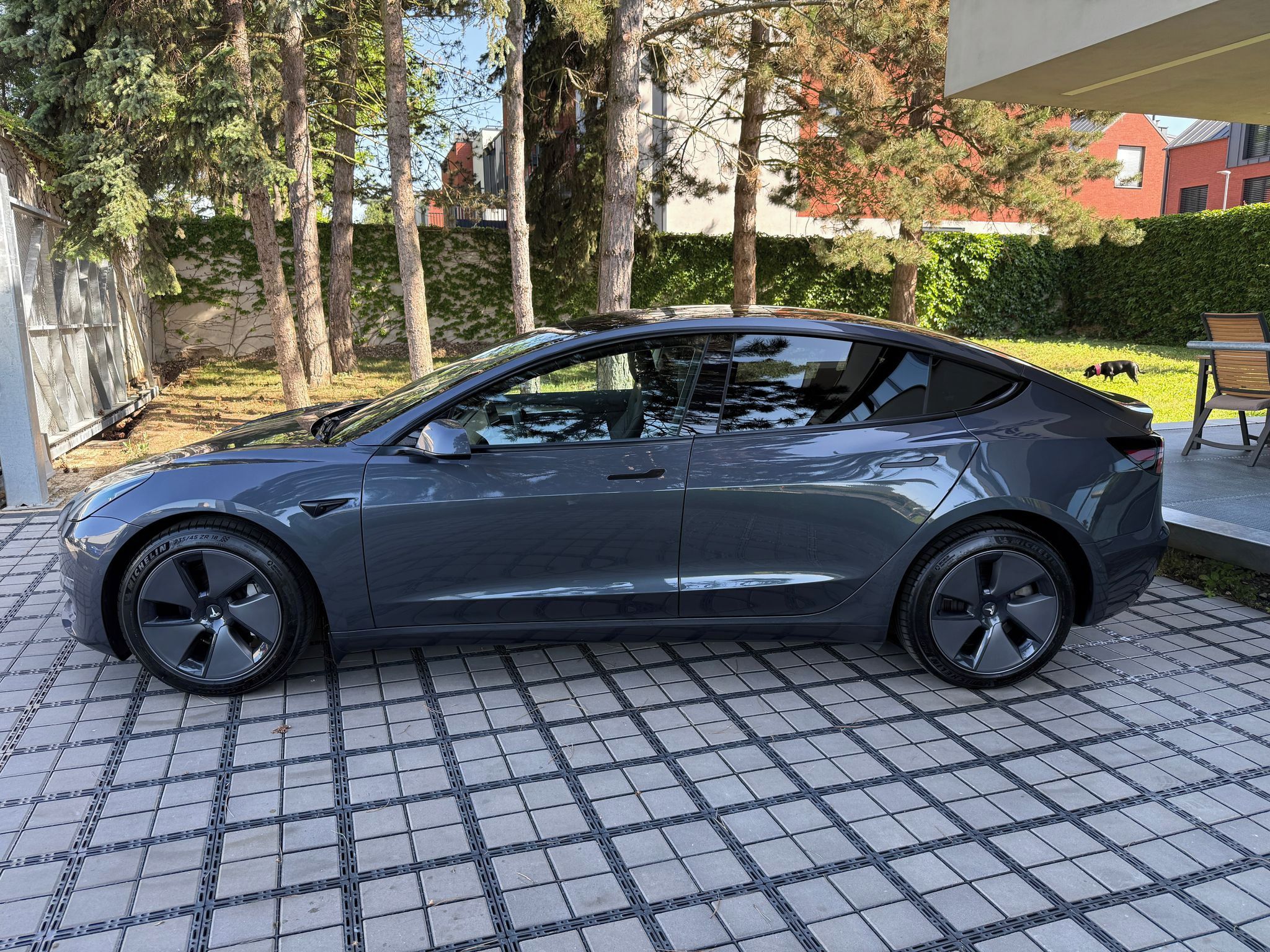 Tesla Model 3, Long Range AWD Tažné - fotka 3