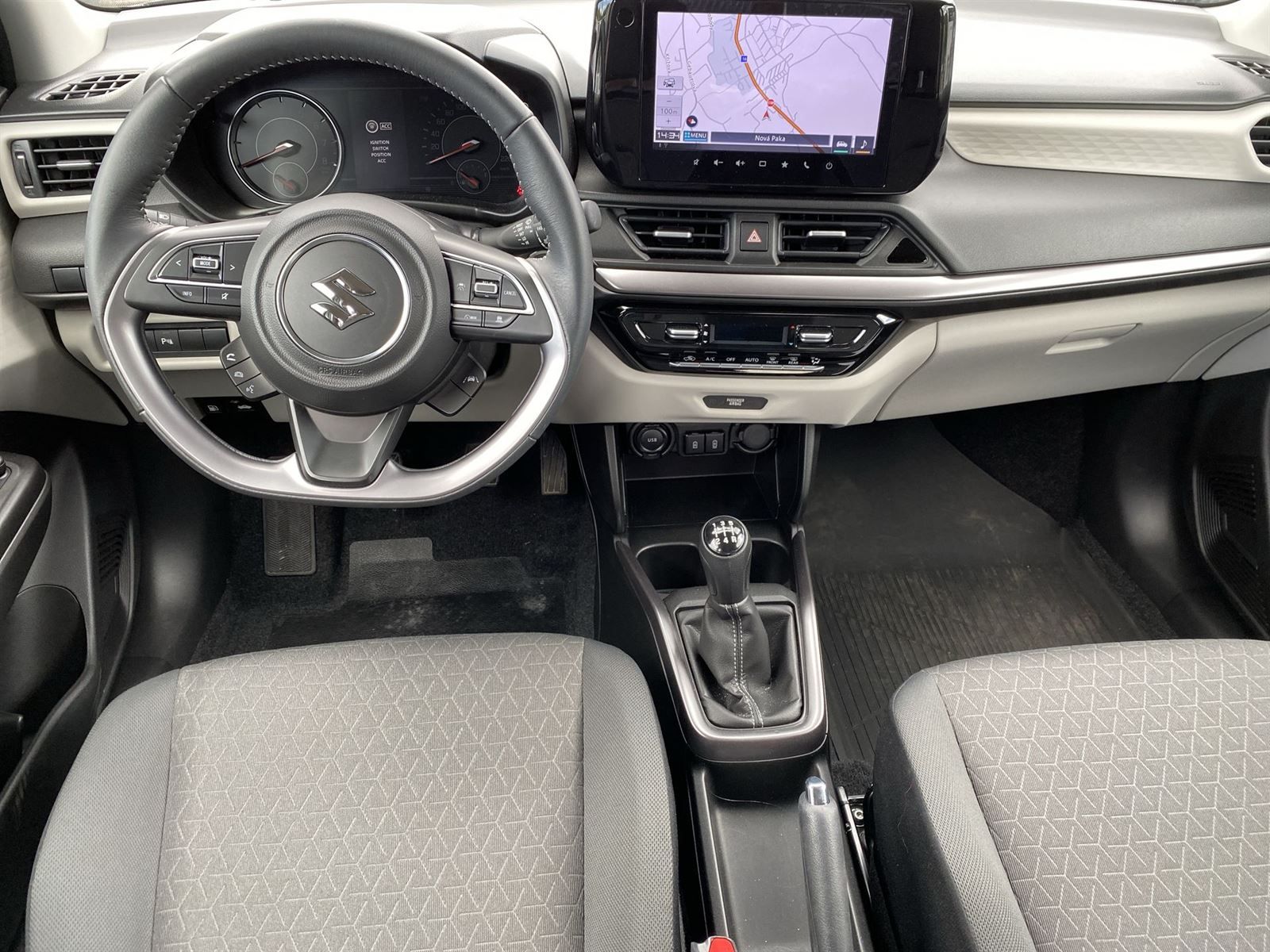 Suzuki Swift, 1,2 4x4 - fotka 5
