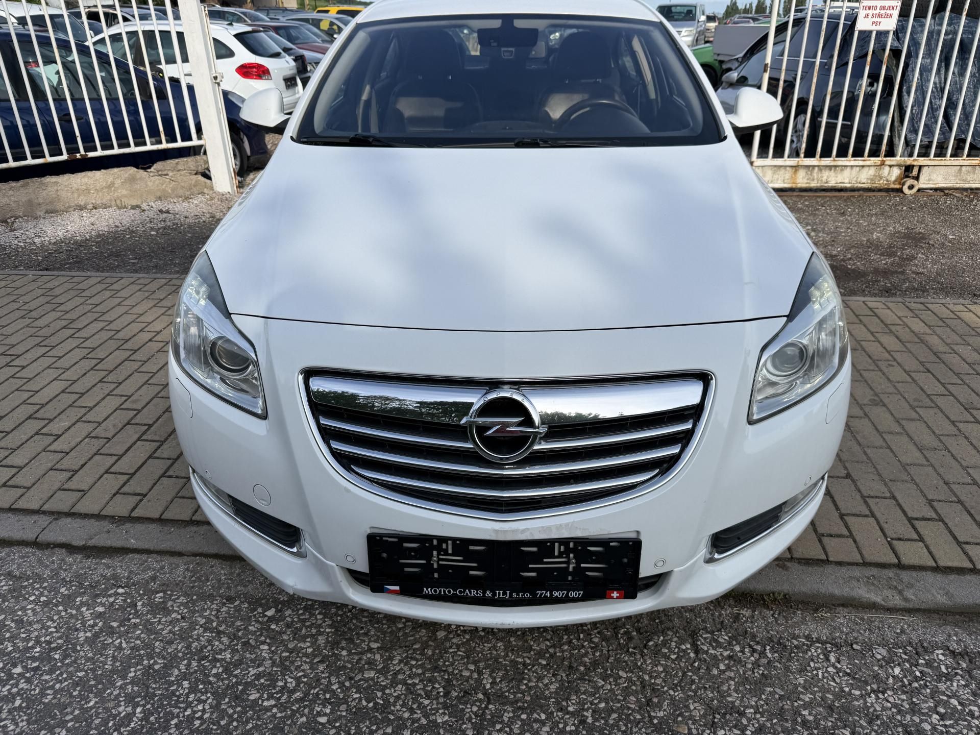 Opel Insignia, 2.0 T 162kw 4x4! - fotka 4