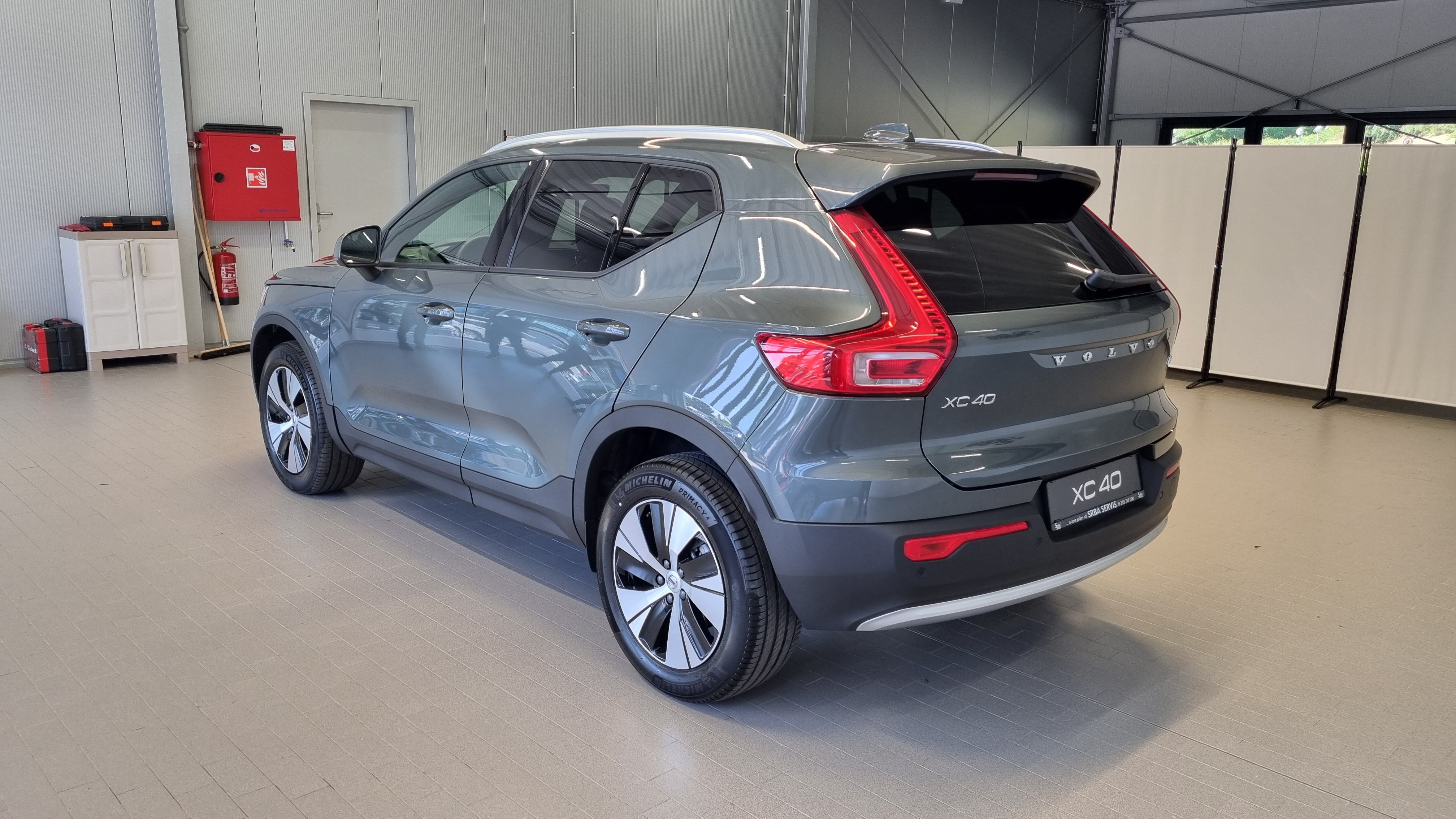 Volvo XC40, B3 2.0L 163 HP AT7 FWD CORE - fotka 3