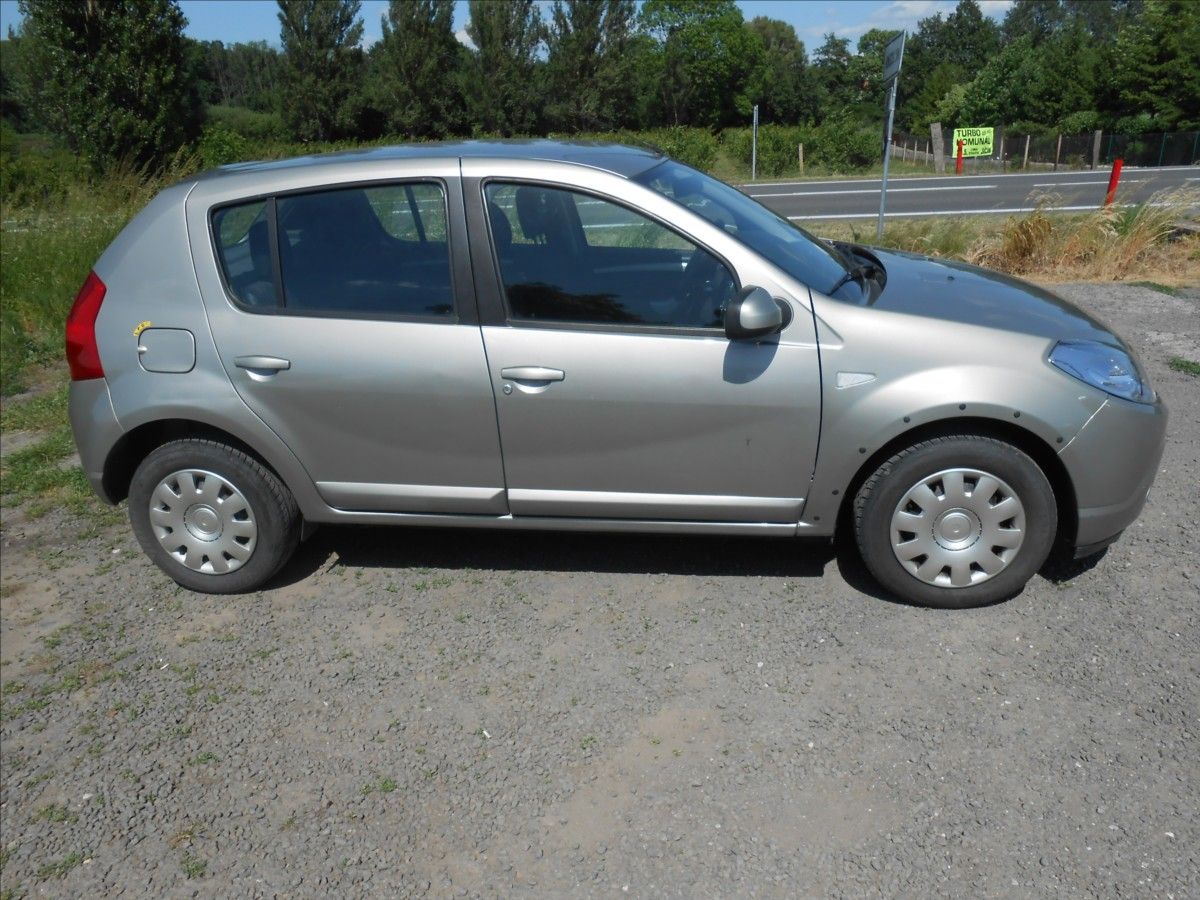 Dacia Sandero, 1,2 55 kW  CZ LPG Historie - fotka 5