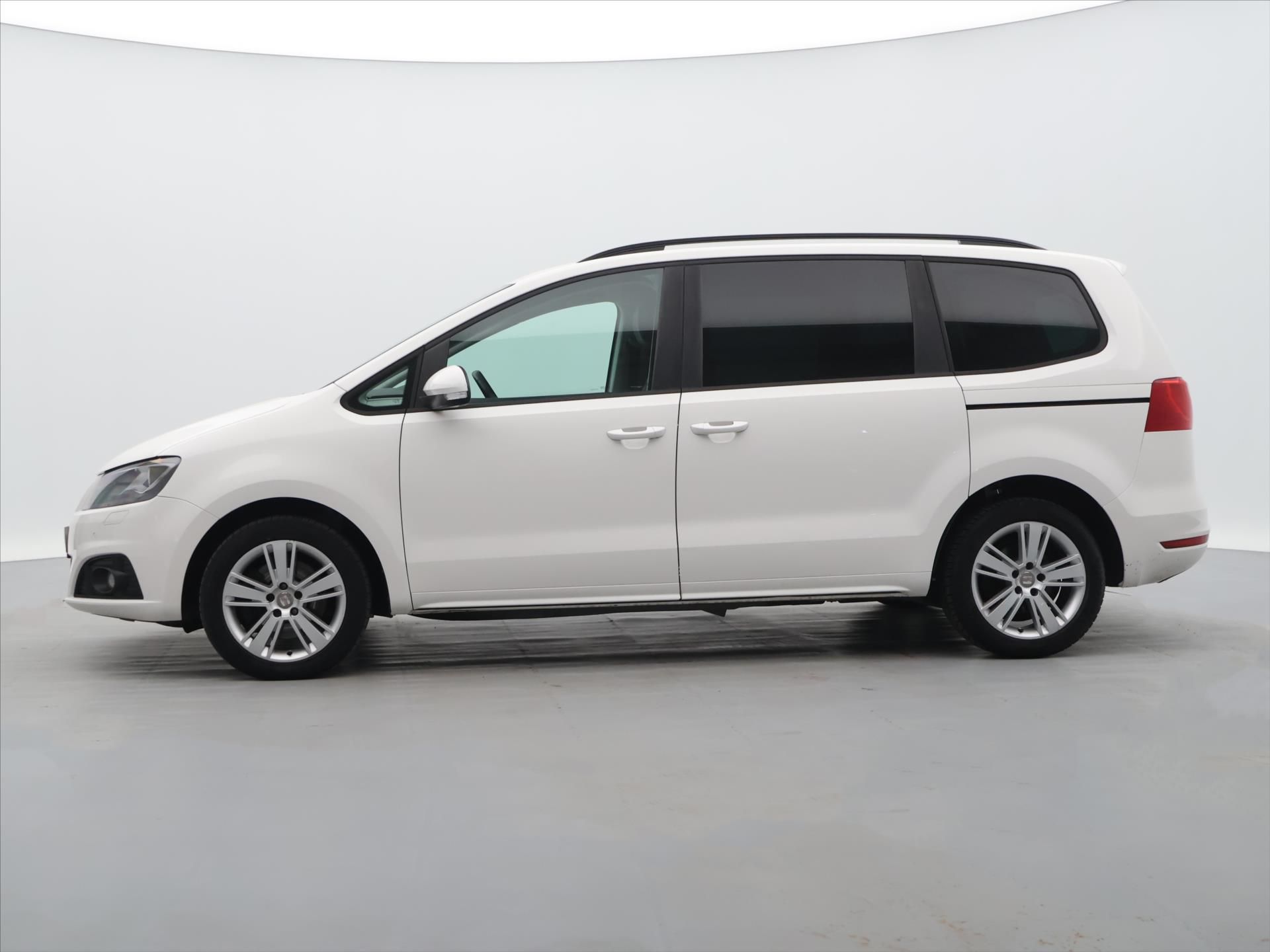 Seat Alhambra, 2.0 TDI 103kW DSG Style - fotka 4