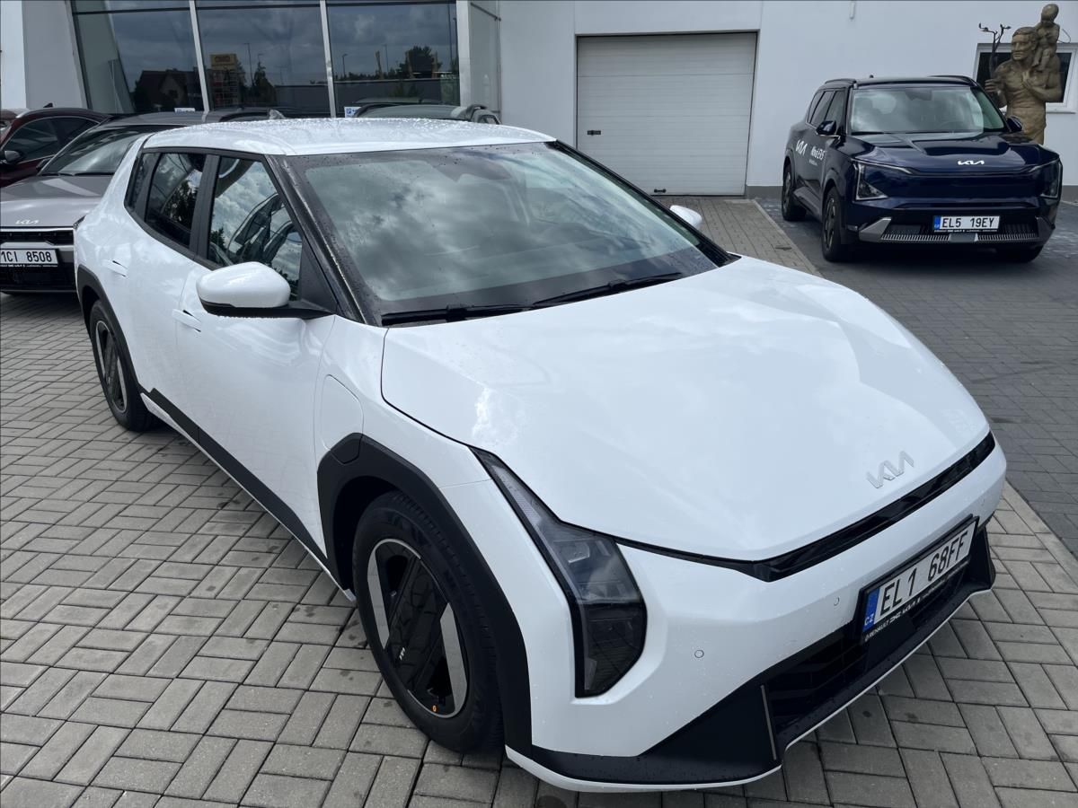 Kia EV4, elektro baterie 81,4 kWh  EART - fotka 3