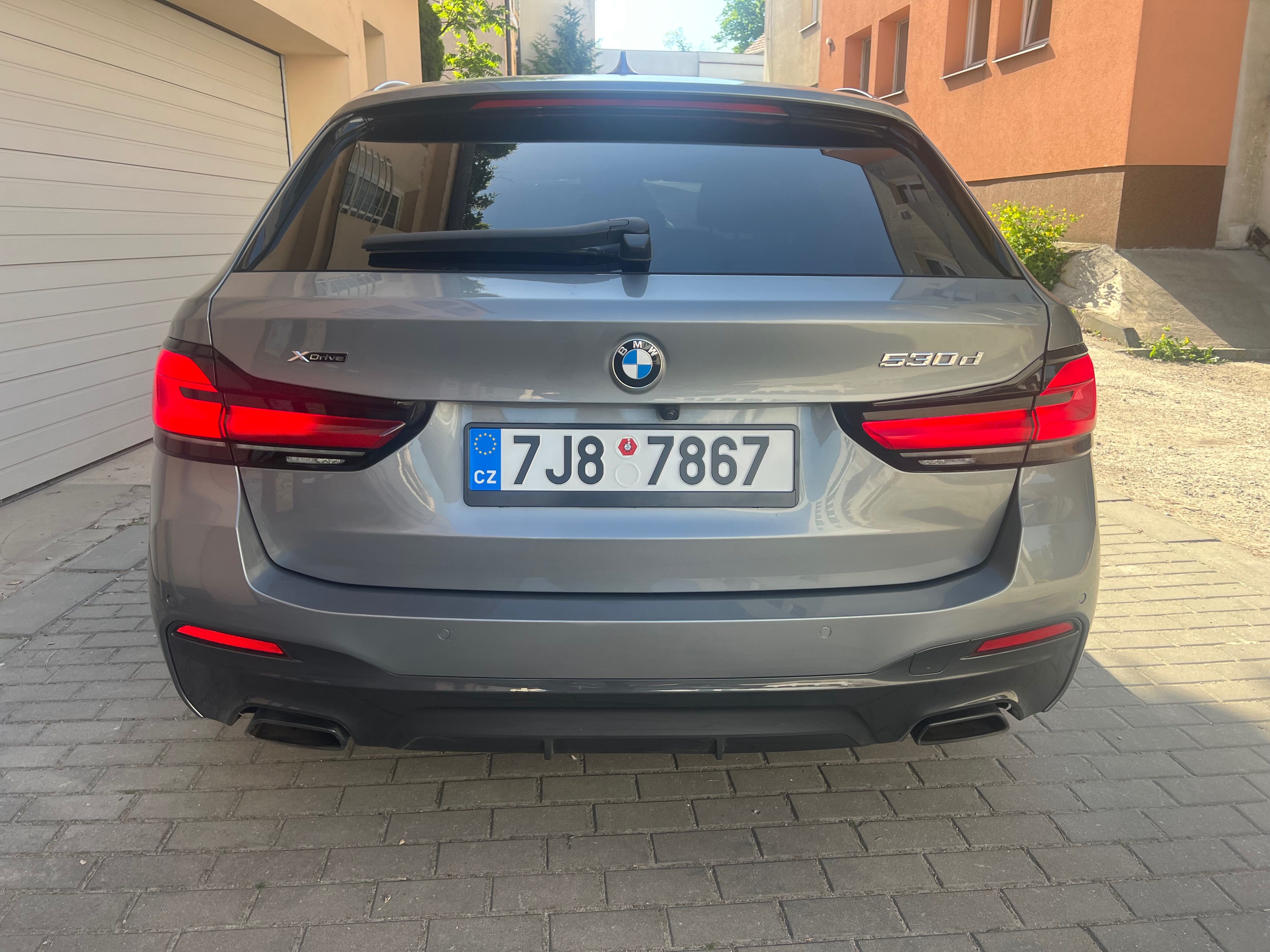 BMW Řada 5, 530d-xdrive - fotka 5