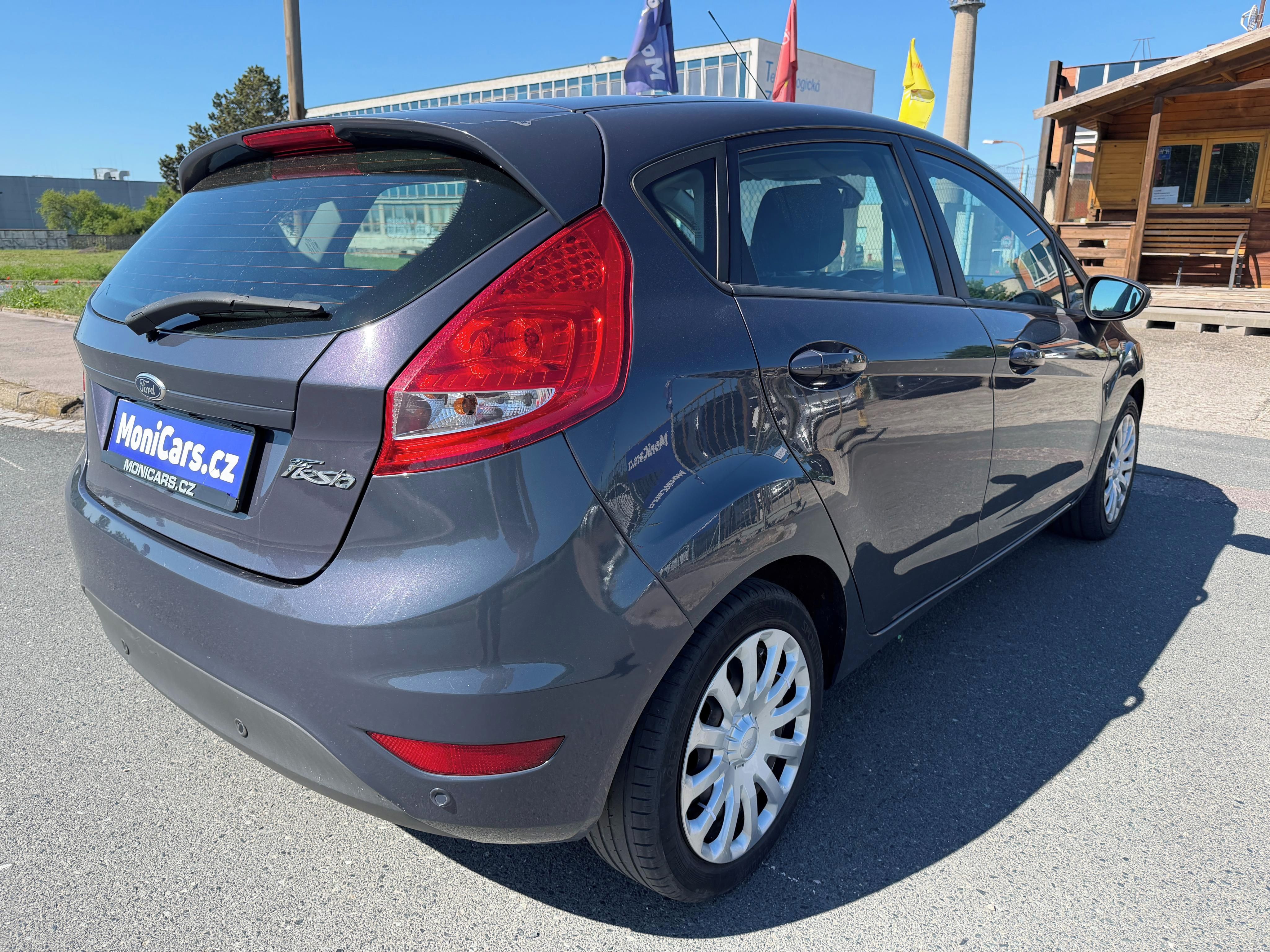 Ford Fiesta, 1.25 i 60kW AUT.KLIMA, VÝBAVA - fotka 5