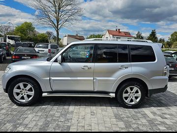 Mitsubishi Pajero 3.2 D 7 Míst