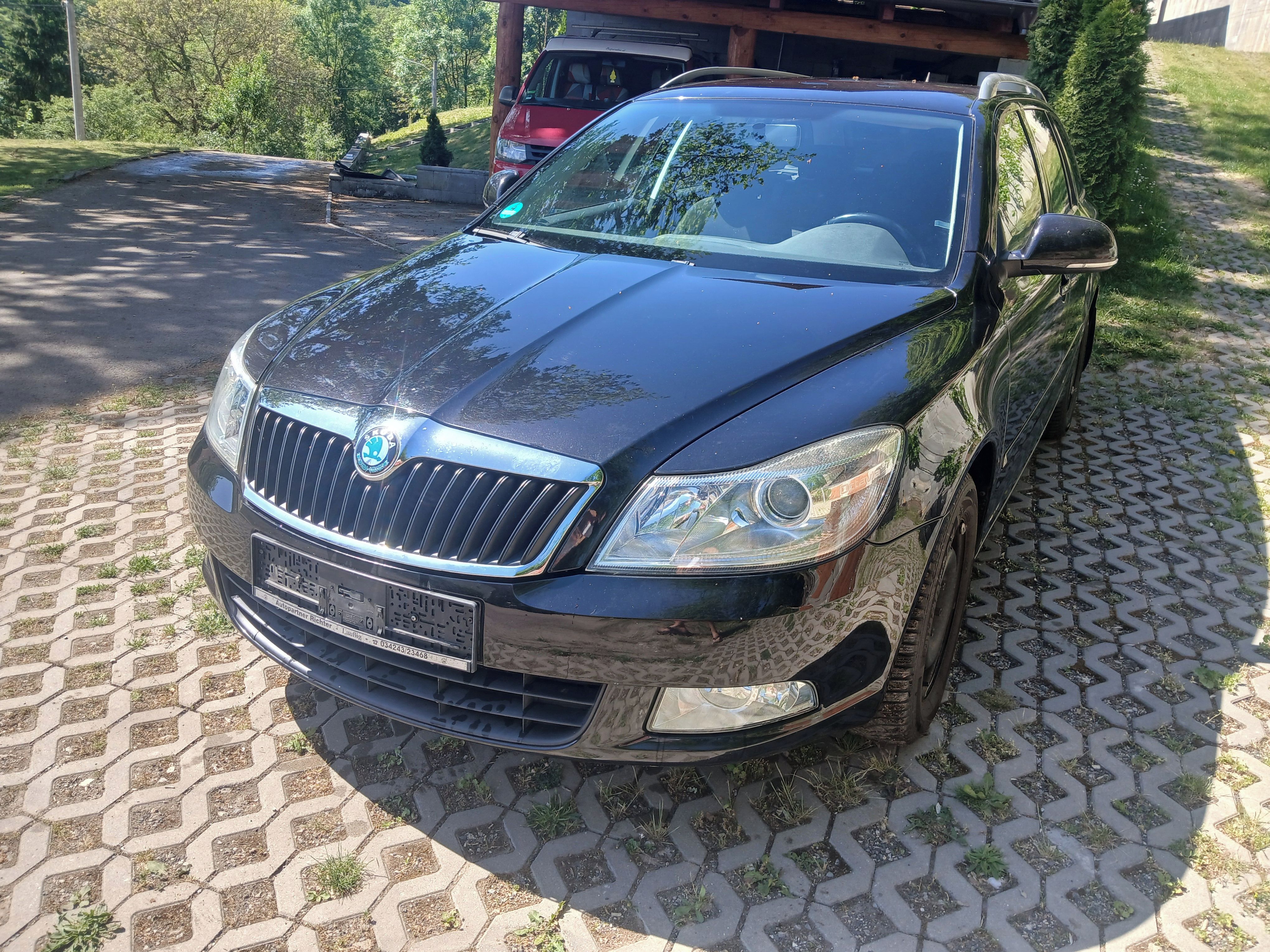 Škoda Octavia, 1,4 i - fotka 4